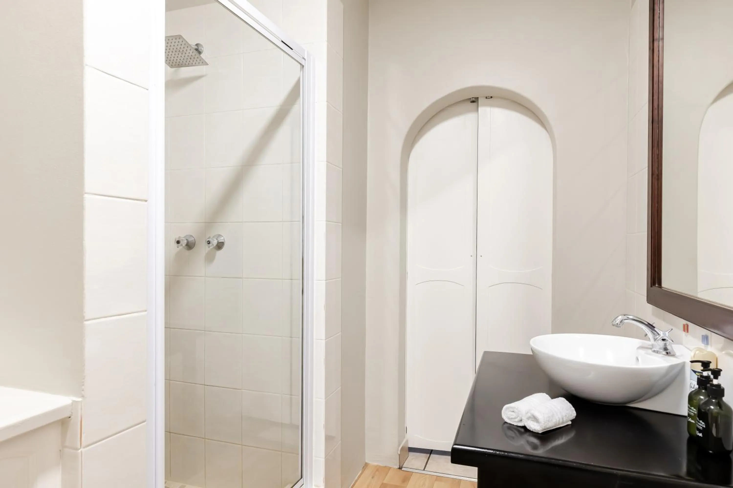 Shower in Shandon Lodge Guest House & Spa