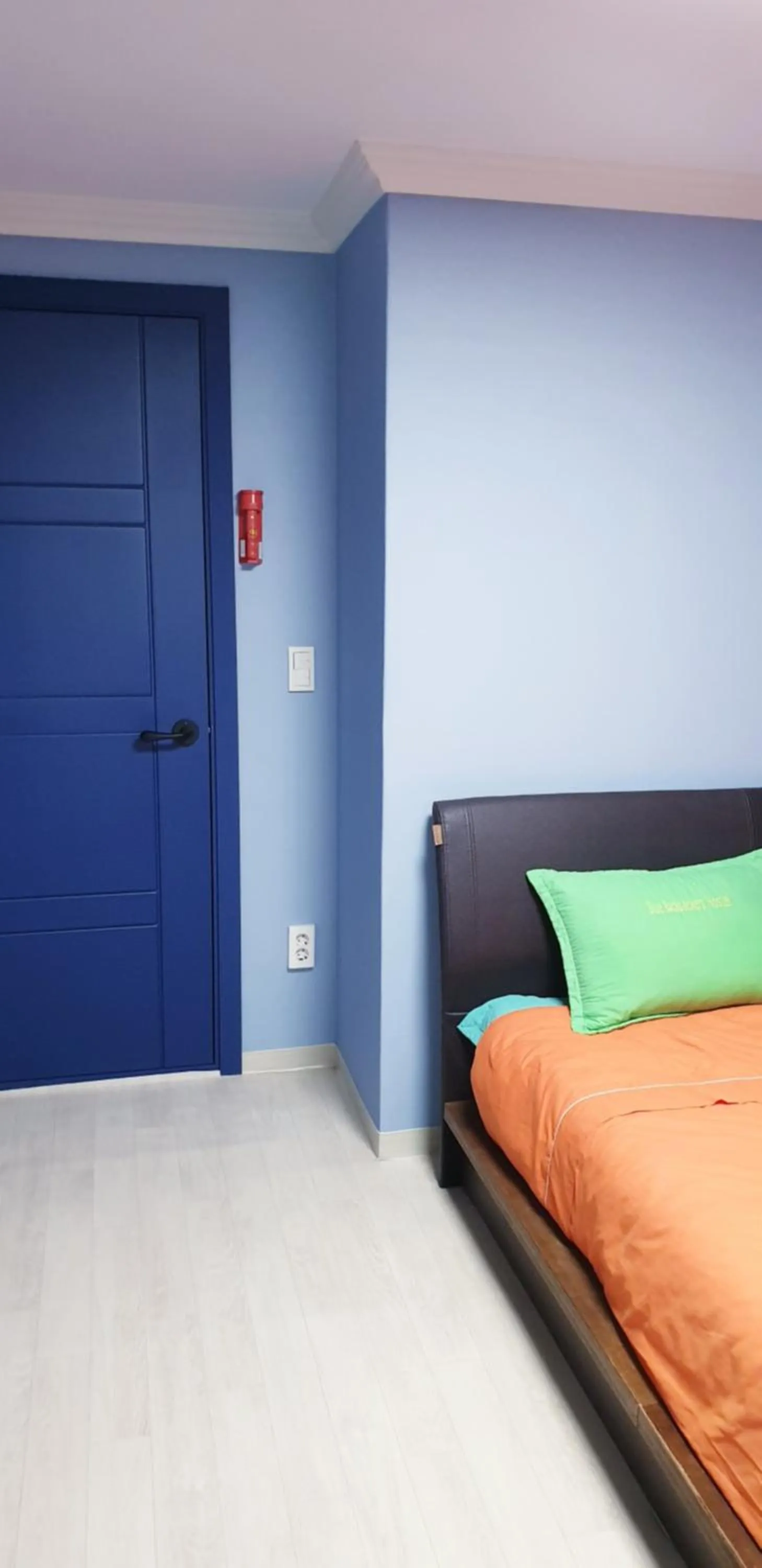 Bed in Blue Backpackers Hostel