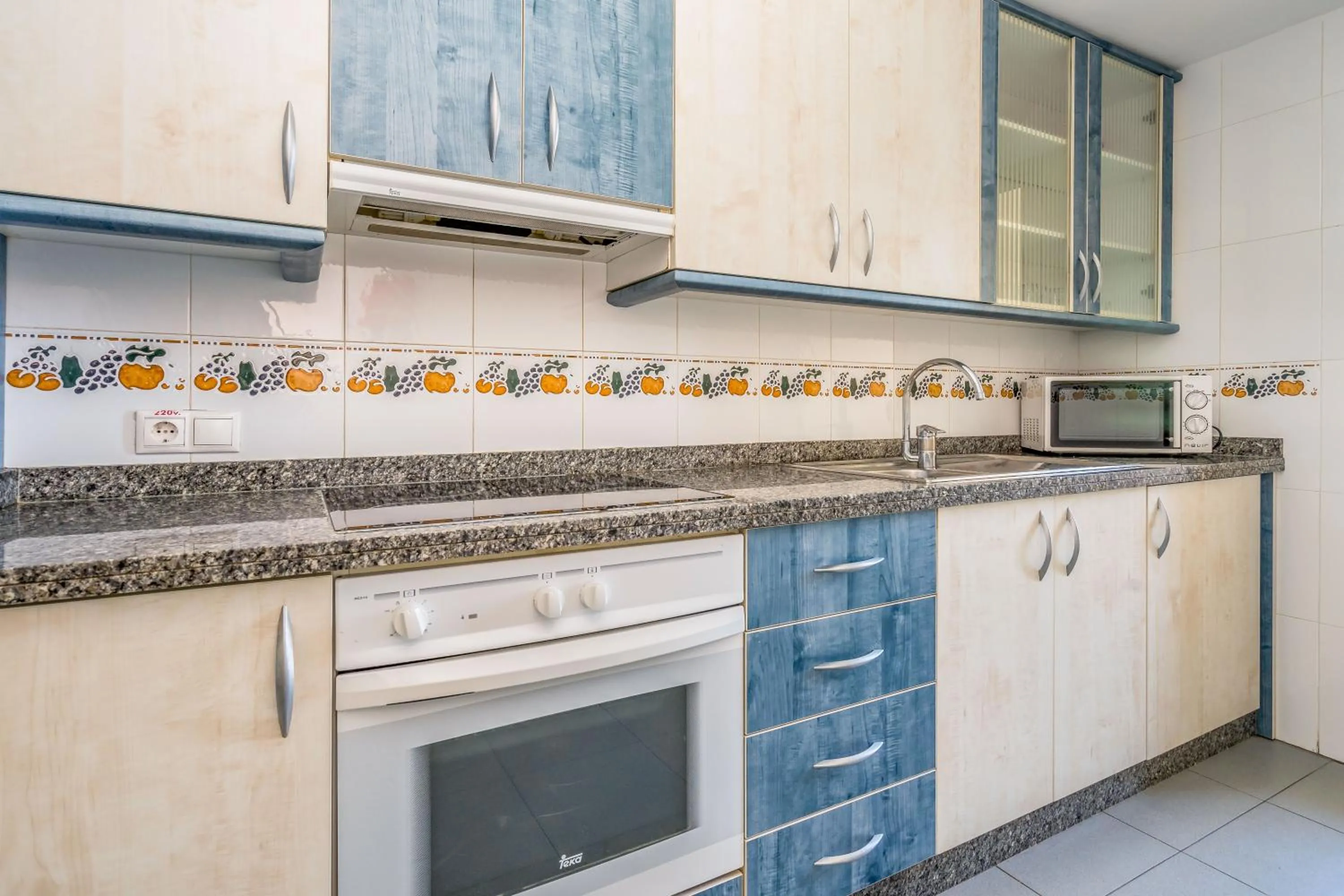 Kitchen or kitchenette in Apartamentos Hipocampos Unitursa