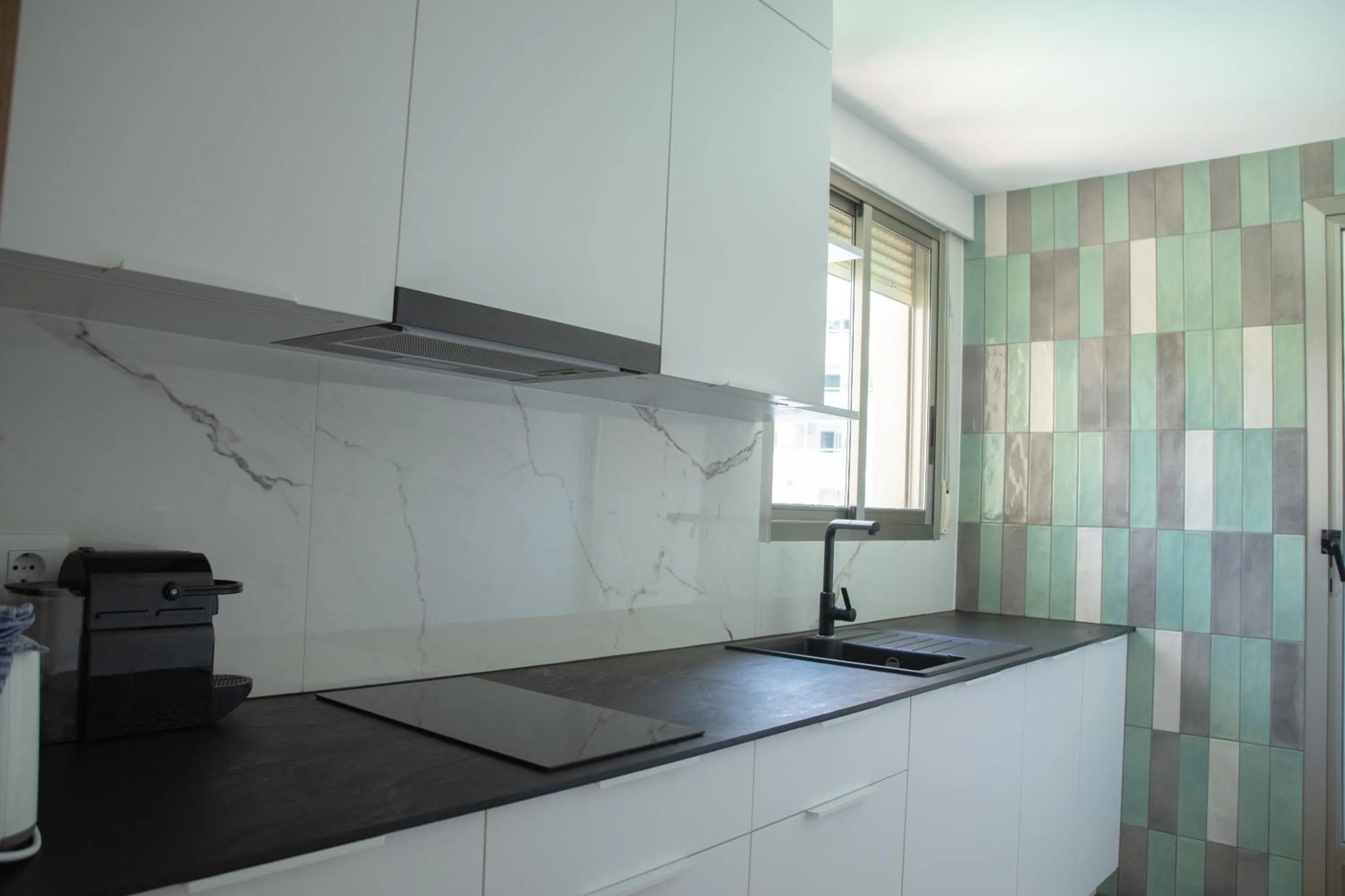 Kitchen or kitchenette in Apartamentos Hipocampos Unitursa