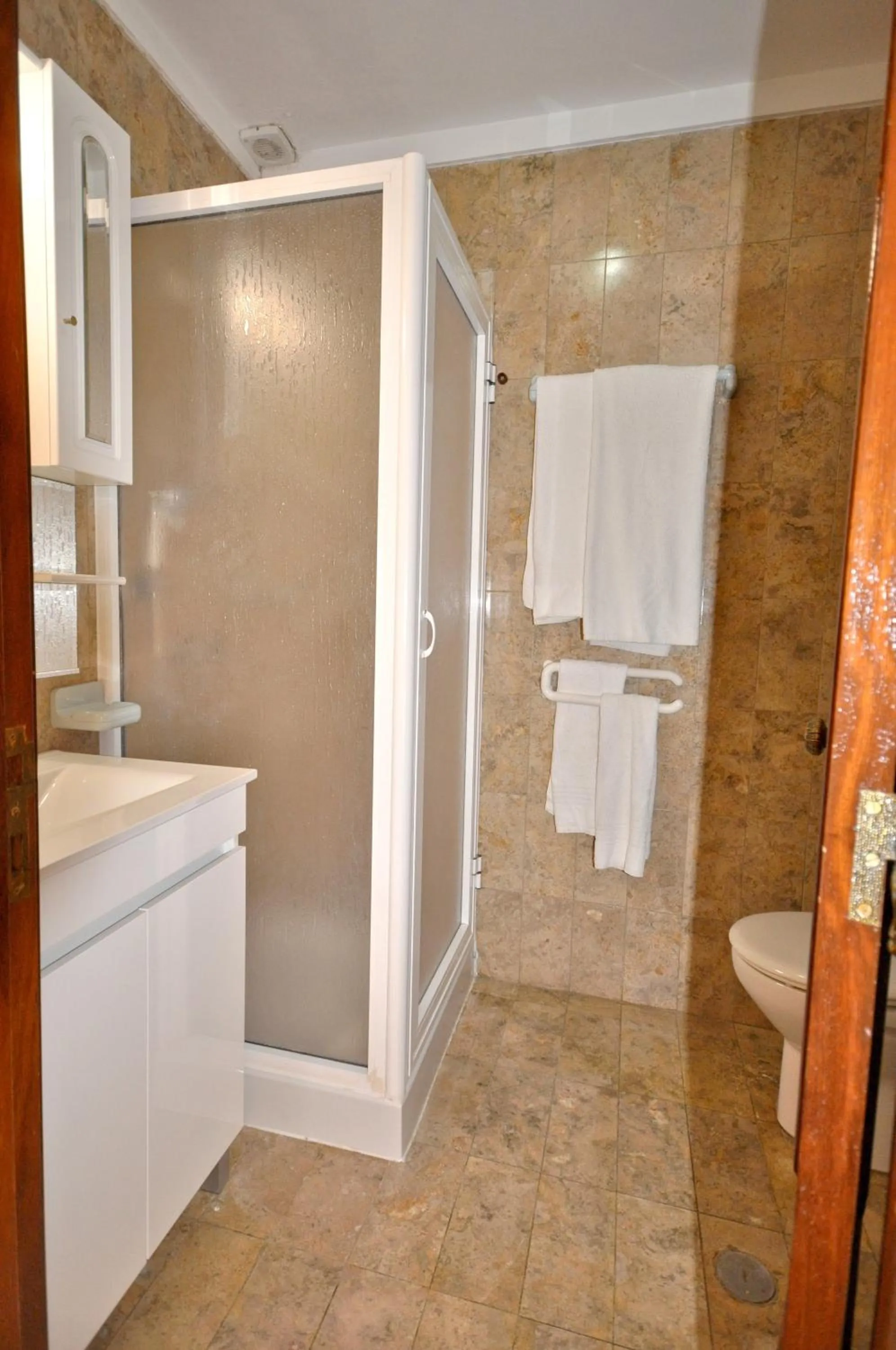 Set in good sized, mature gardens which afford a very good degree of privacy and