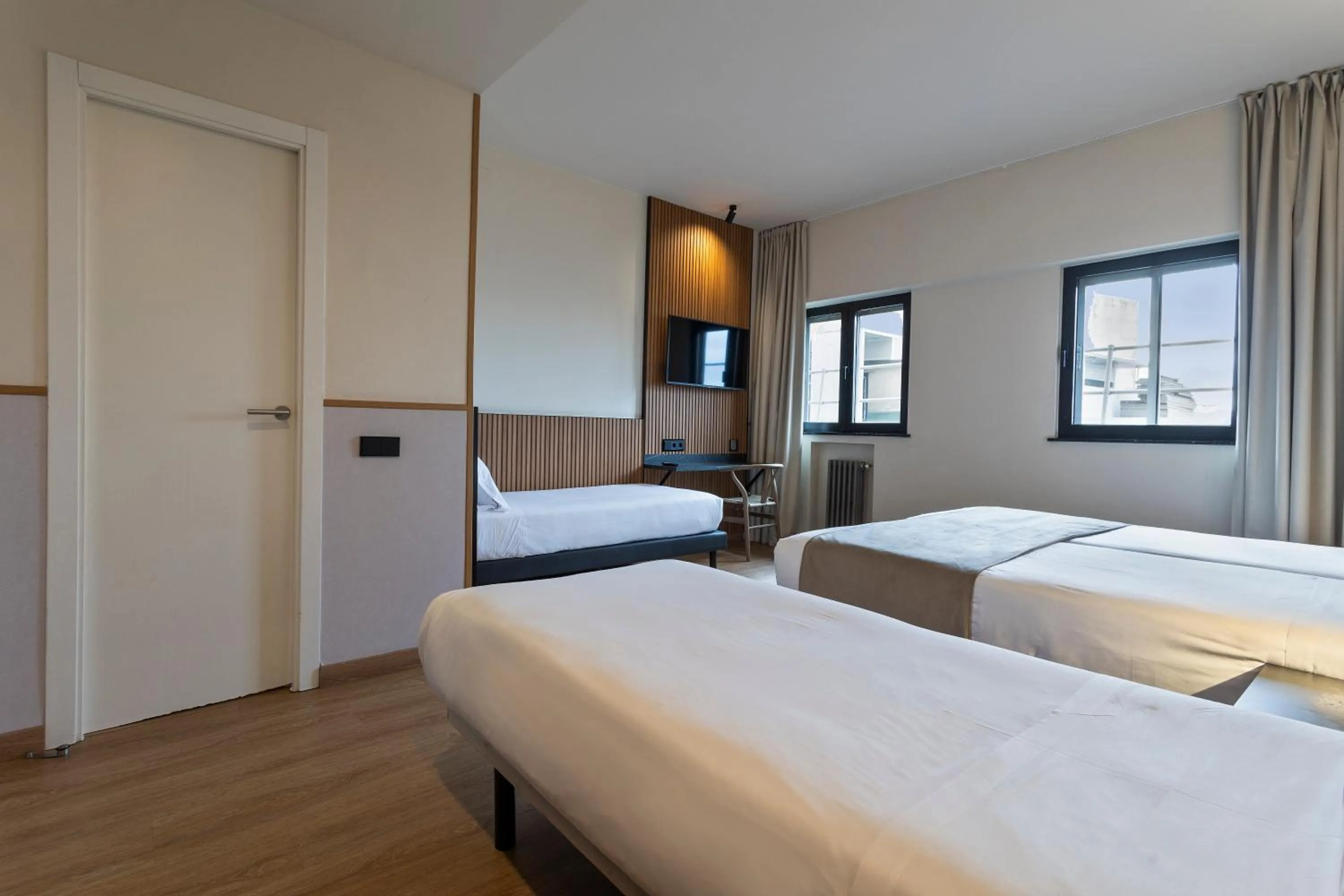 Bedroom, Bed in Hotel Acta Madfor