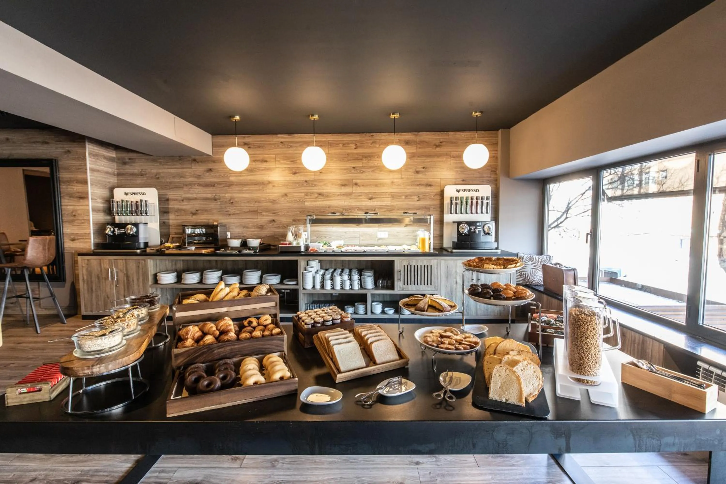 Buffet breakfast in Hotel Acta Madfor