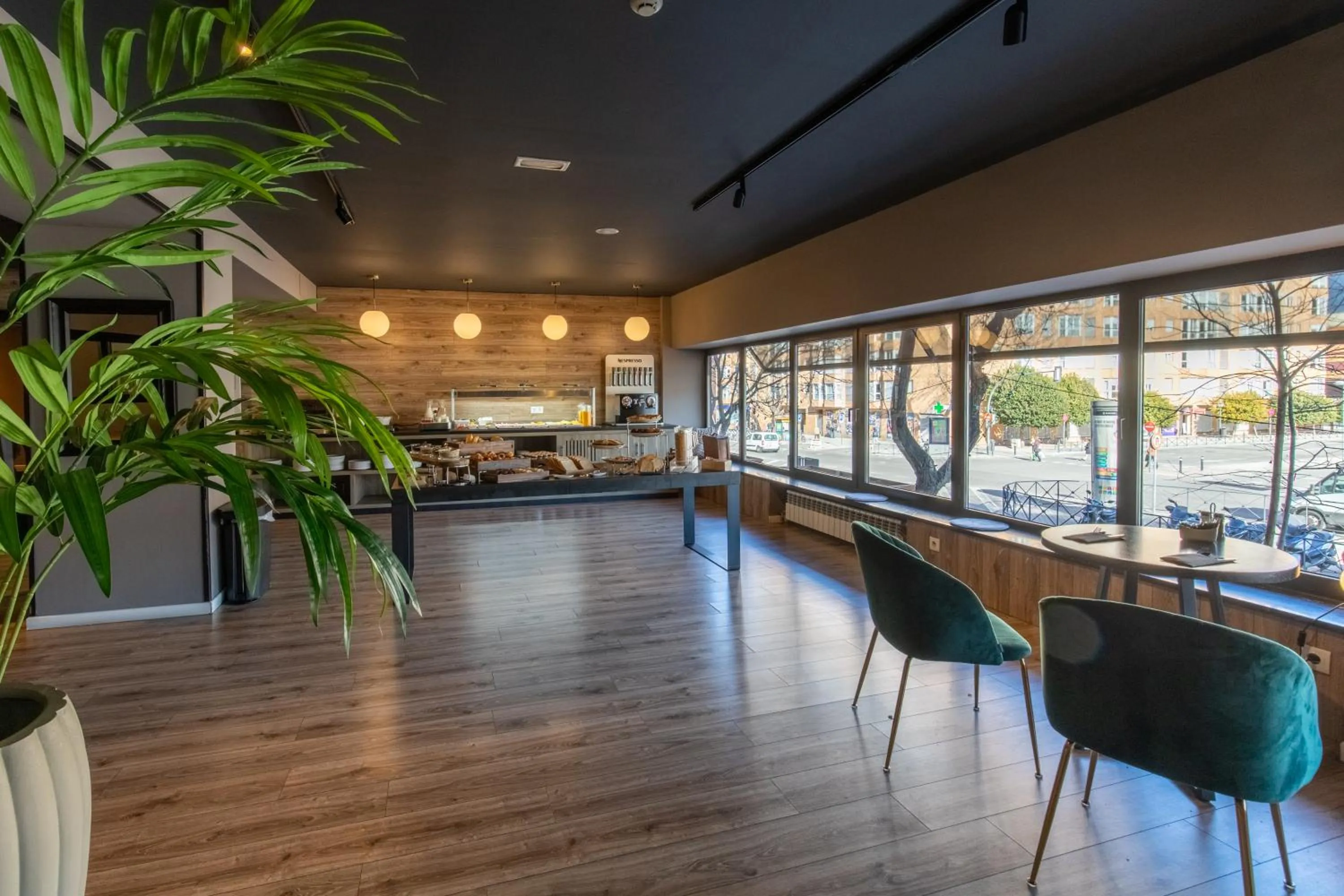Dining area in Hotel Acta Madfor