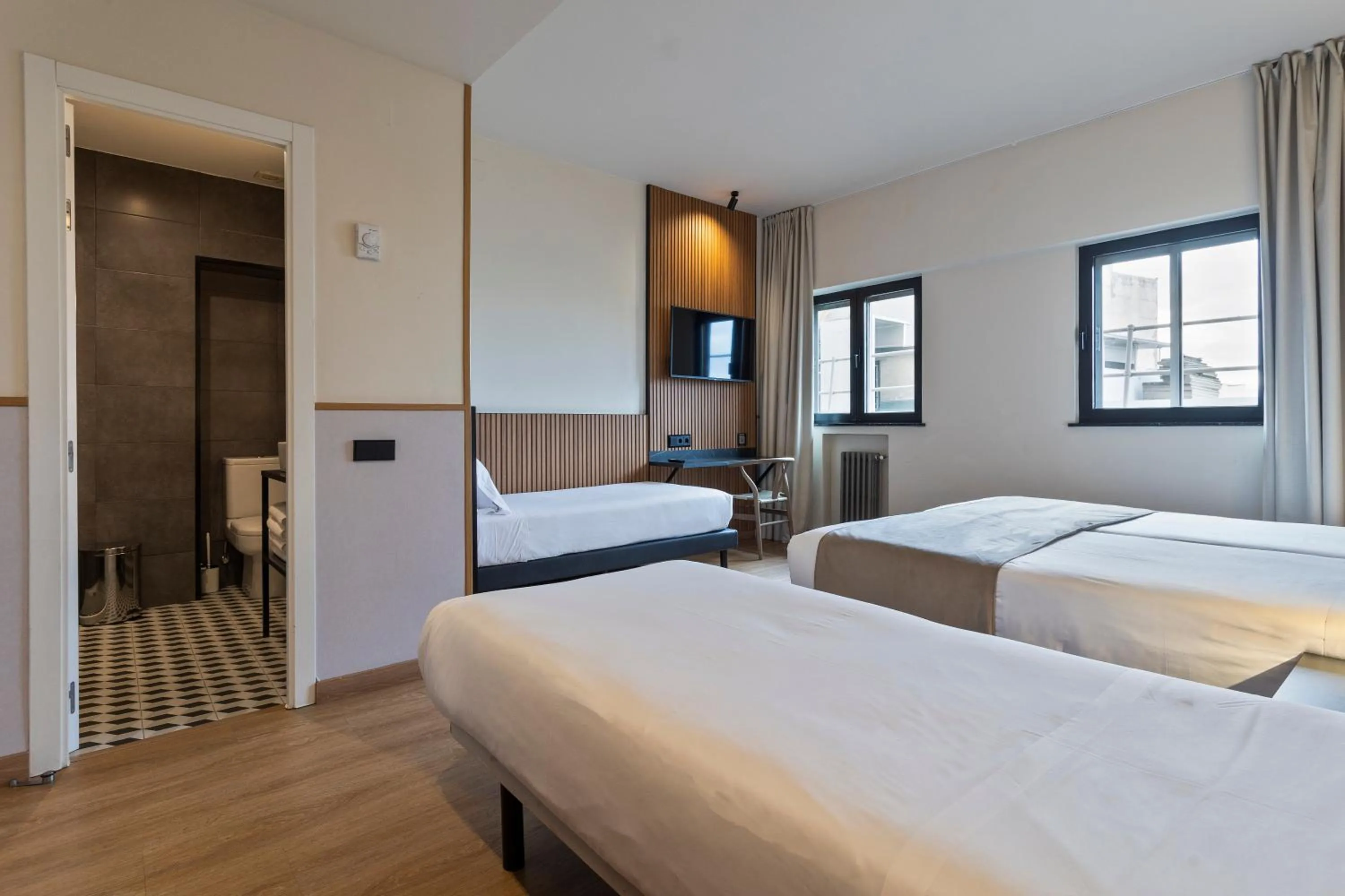 Bedroom, Bed in Hotel Acta Madfor