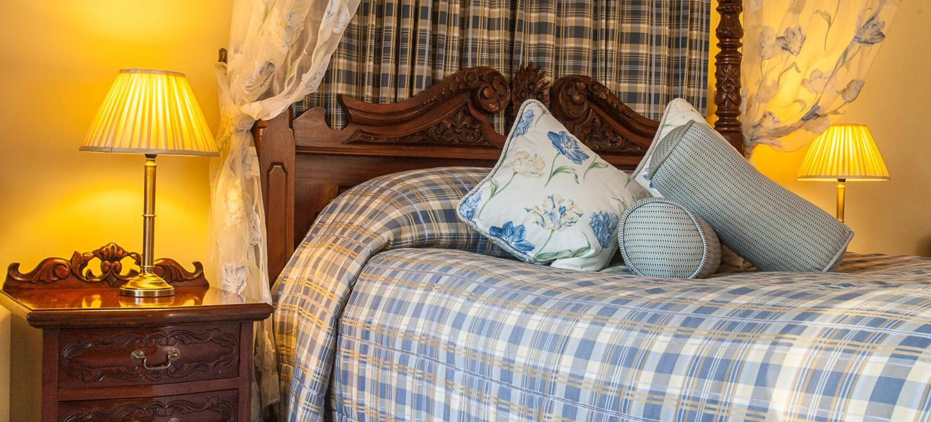 Bedroom, Bed in Tigh na Sgiath Country House Hotel
