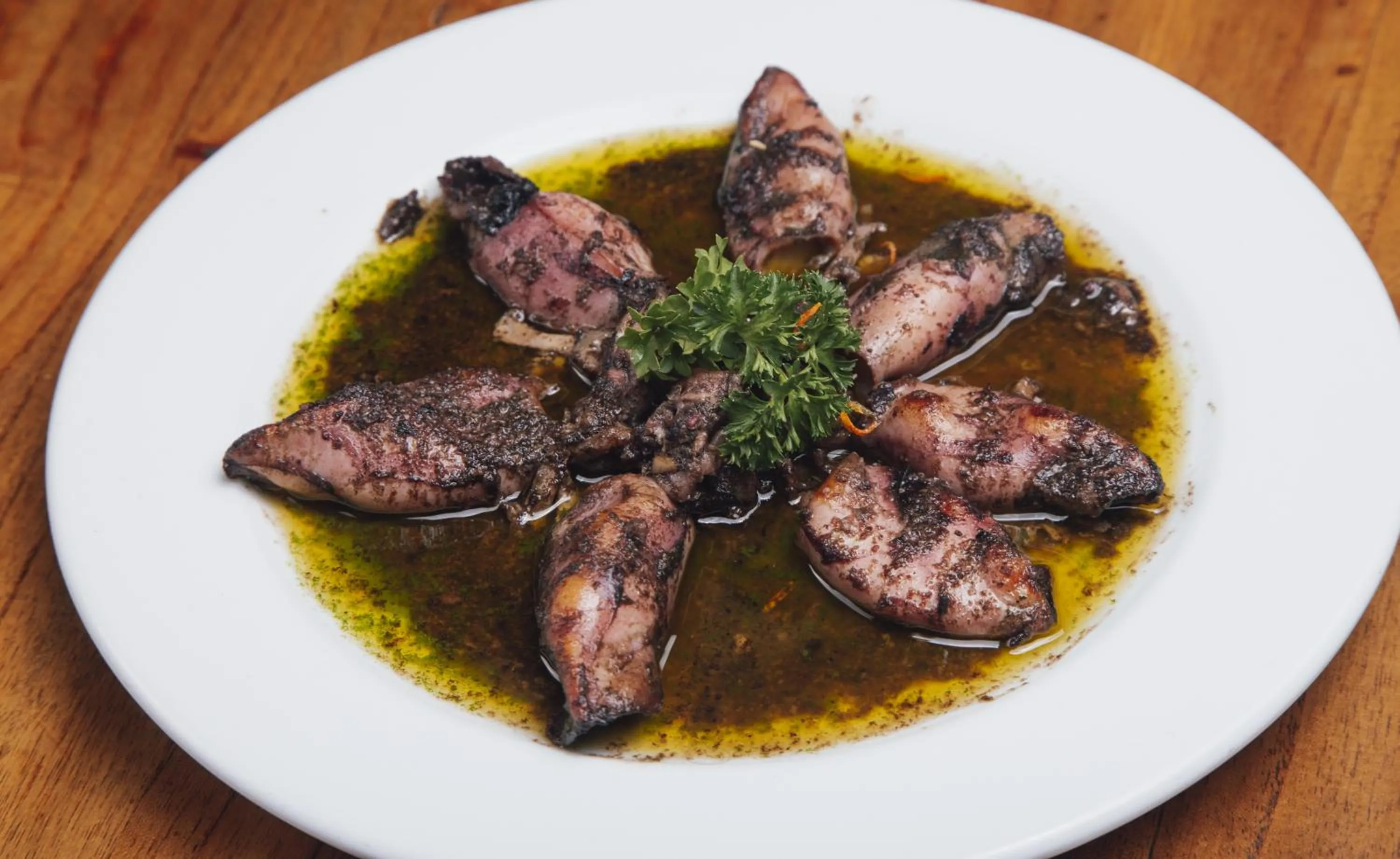 Food and drinks in Loft Osteria by Sagardi