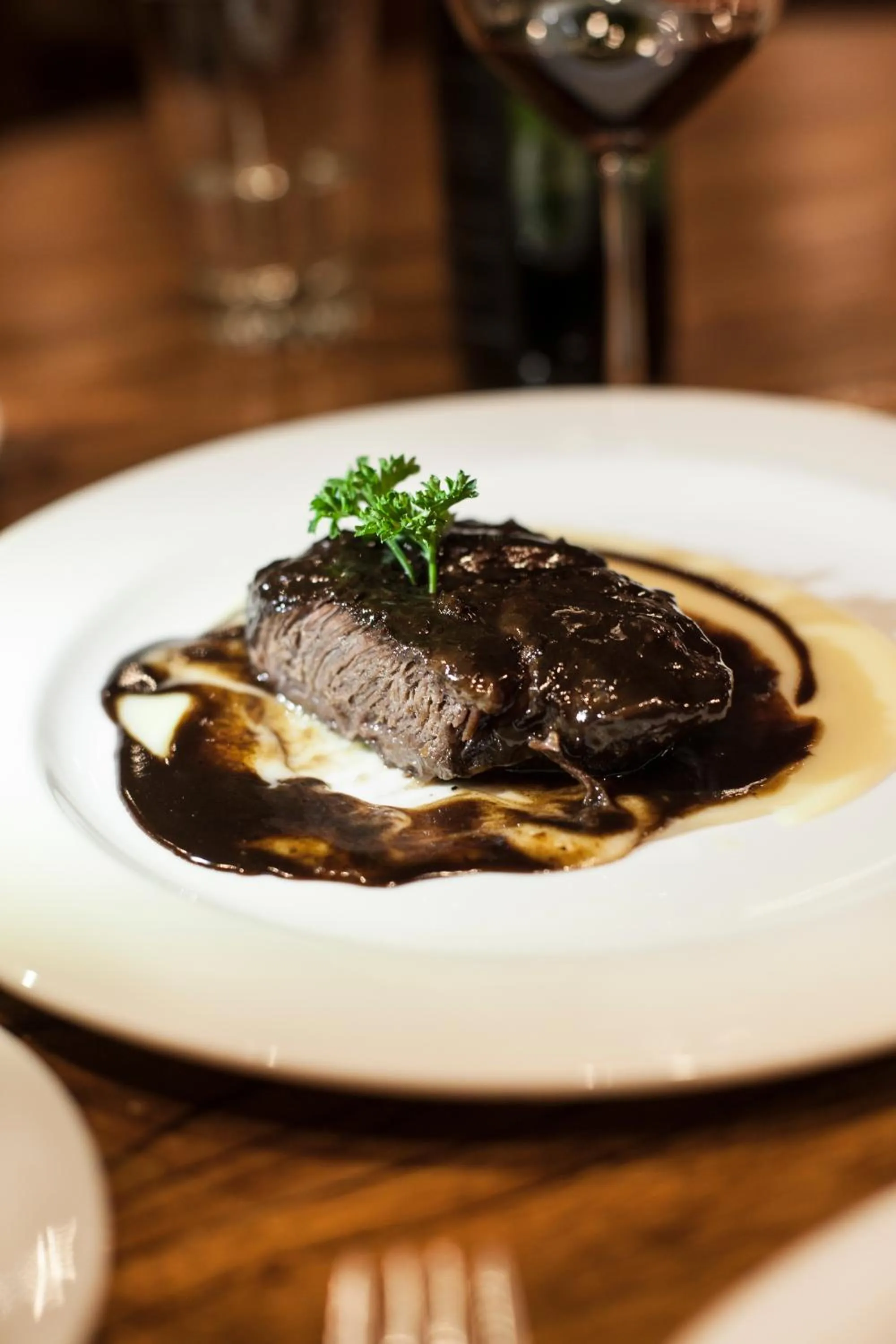 Food and drinks in Loft Osteria by Sagardi