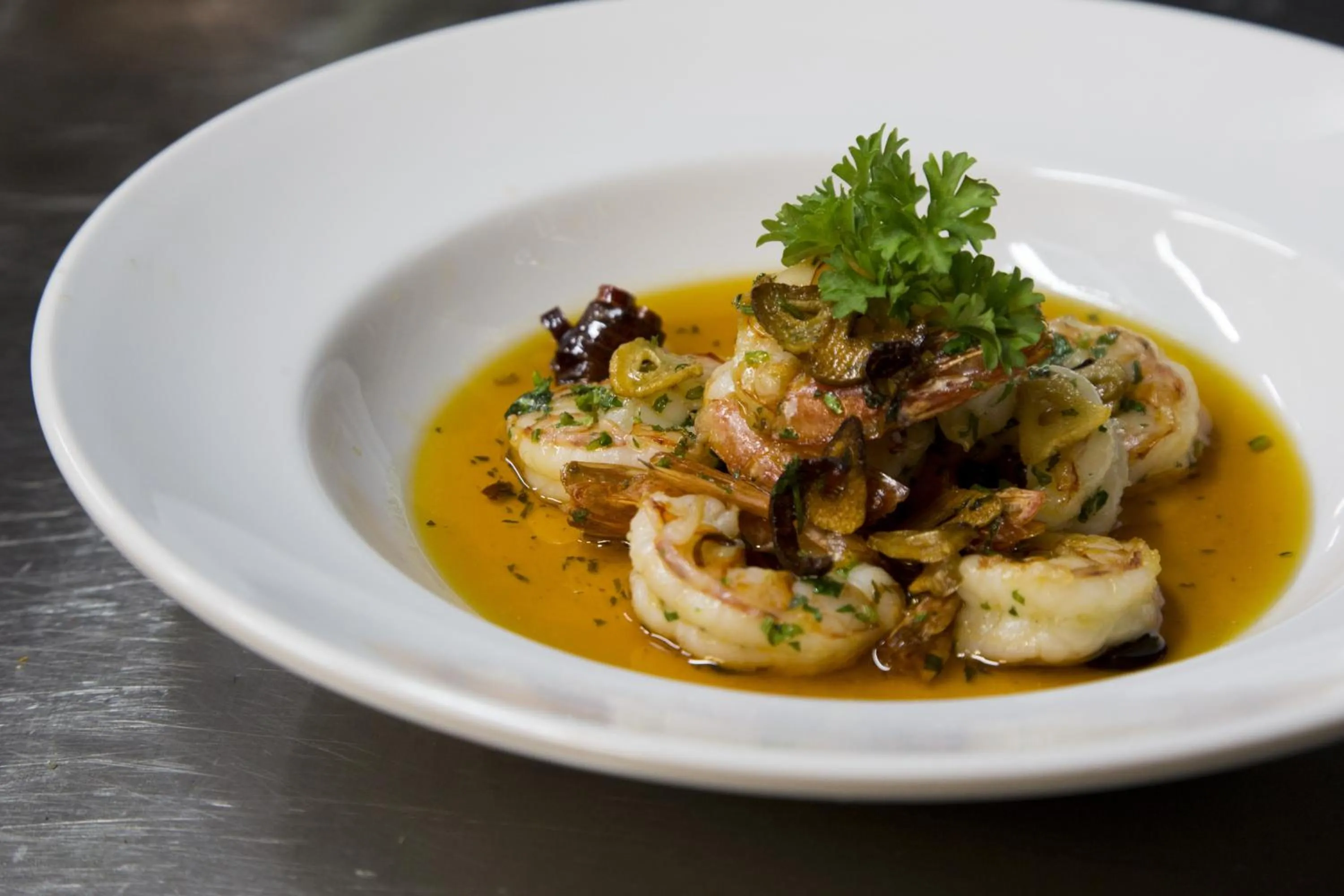 Food and drinks in Loft Osteria by Sagardi