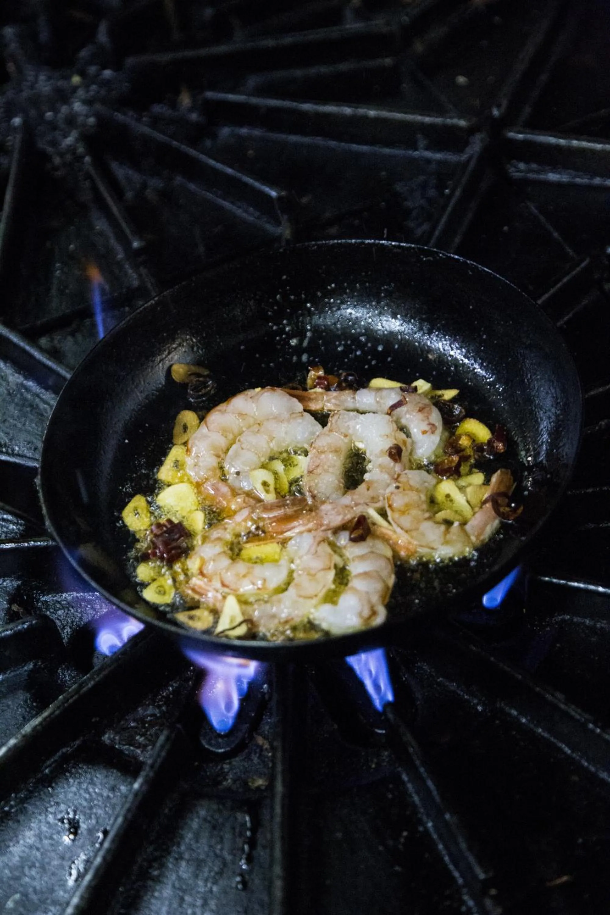 Food and drinks in Loft Osteria by Sagardi