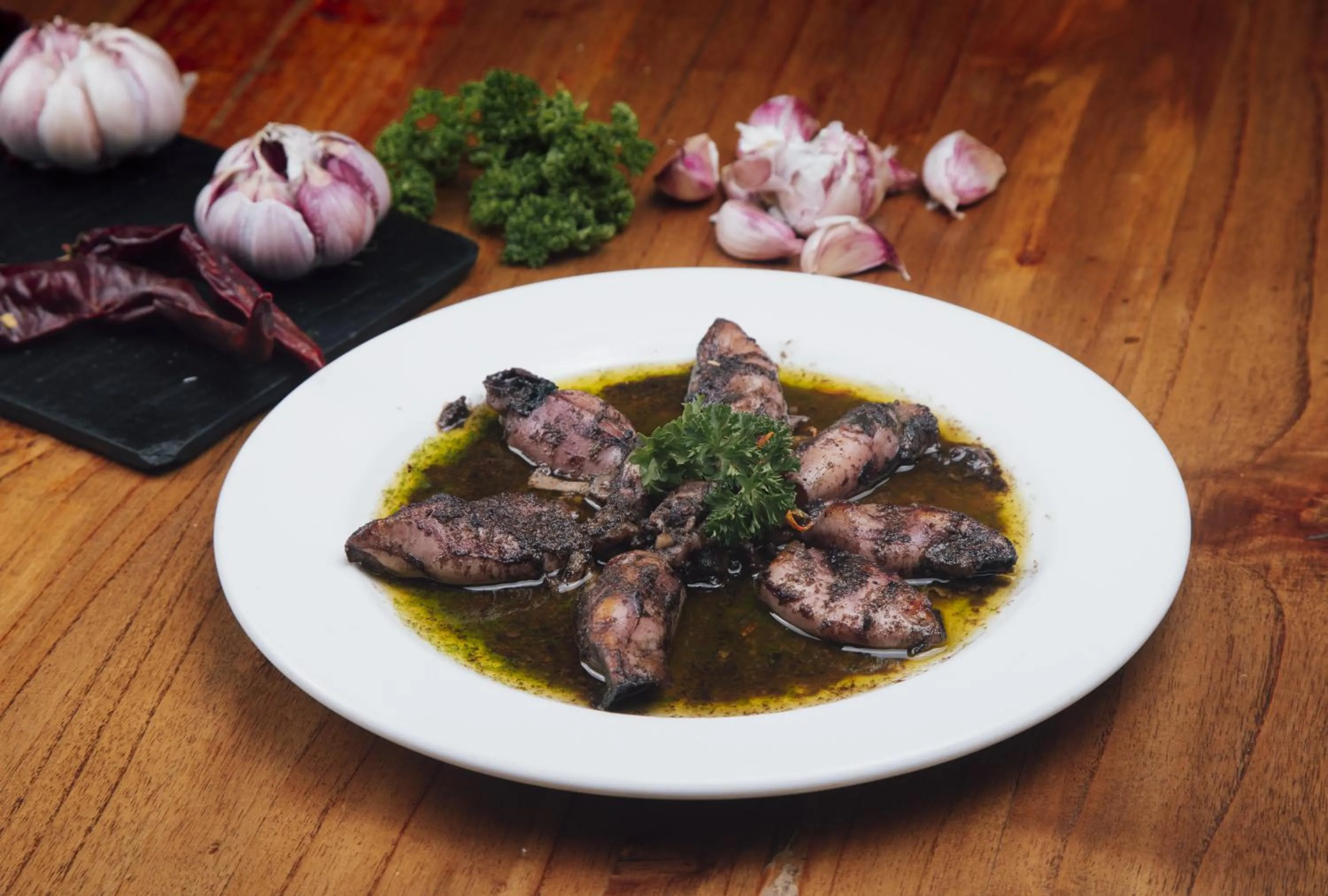 Food and drinks in Loft Osteria by Sagardi