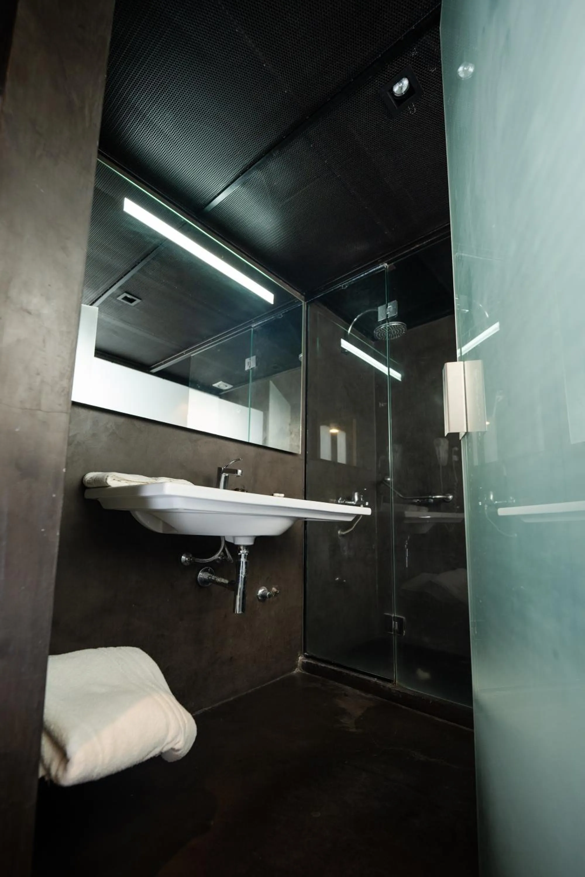 Shower in Loft Osteria by Sagardi