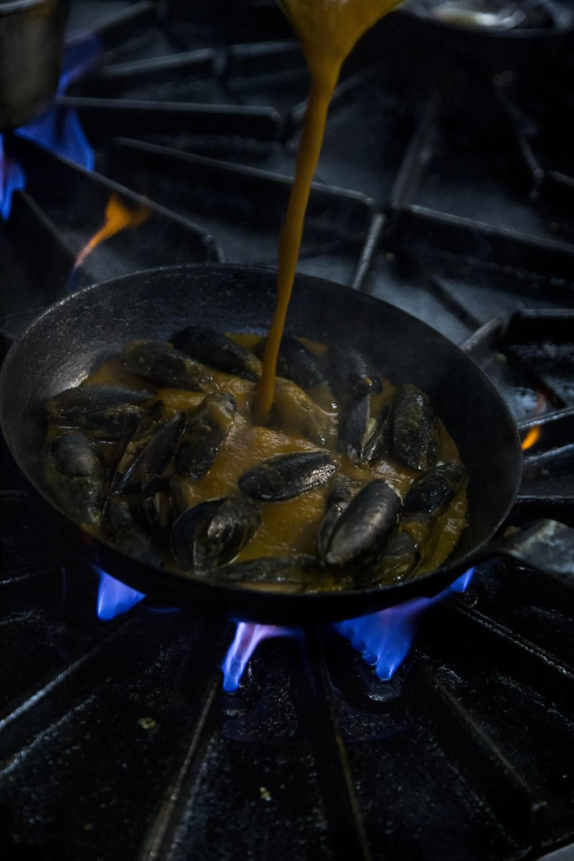 Food and drinks in Loft Osteria by Sagardi