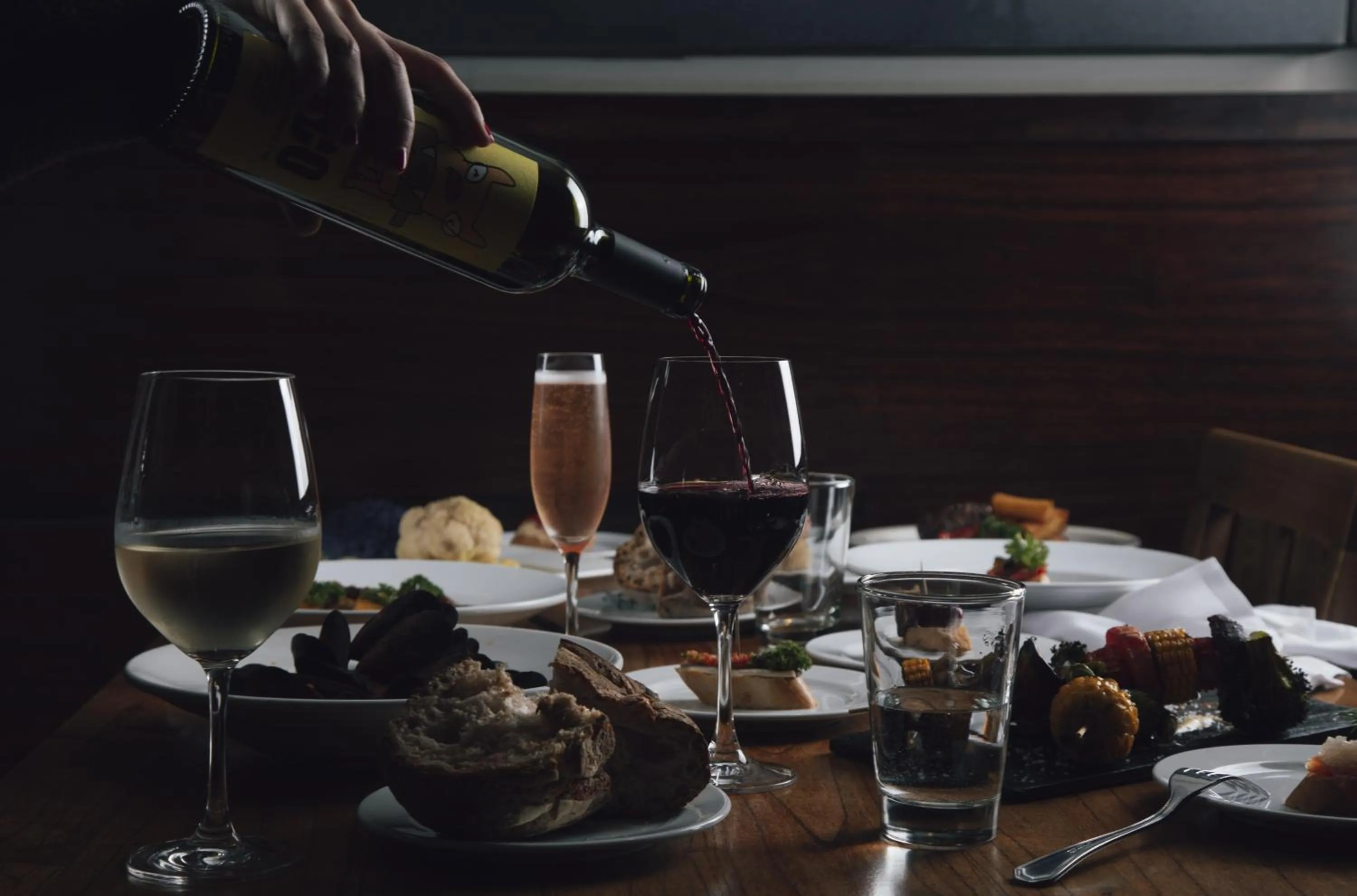 Food and drinks in Loft Osteria by Sagardi