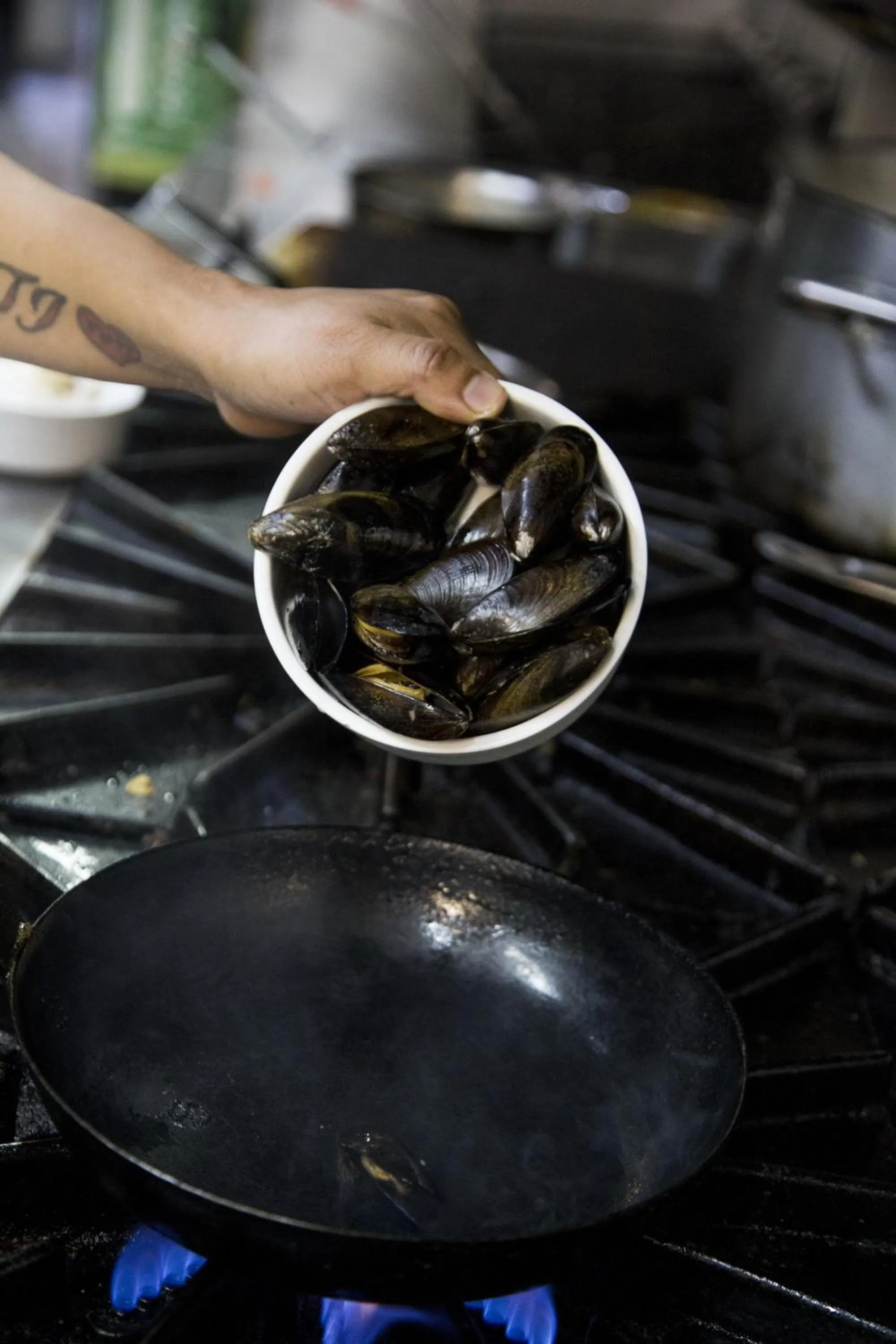 Kitchen or kitchenette in Loft Osteria by Sagardi