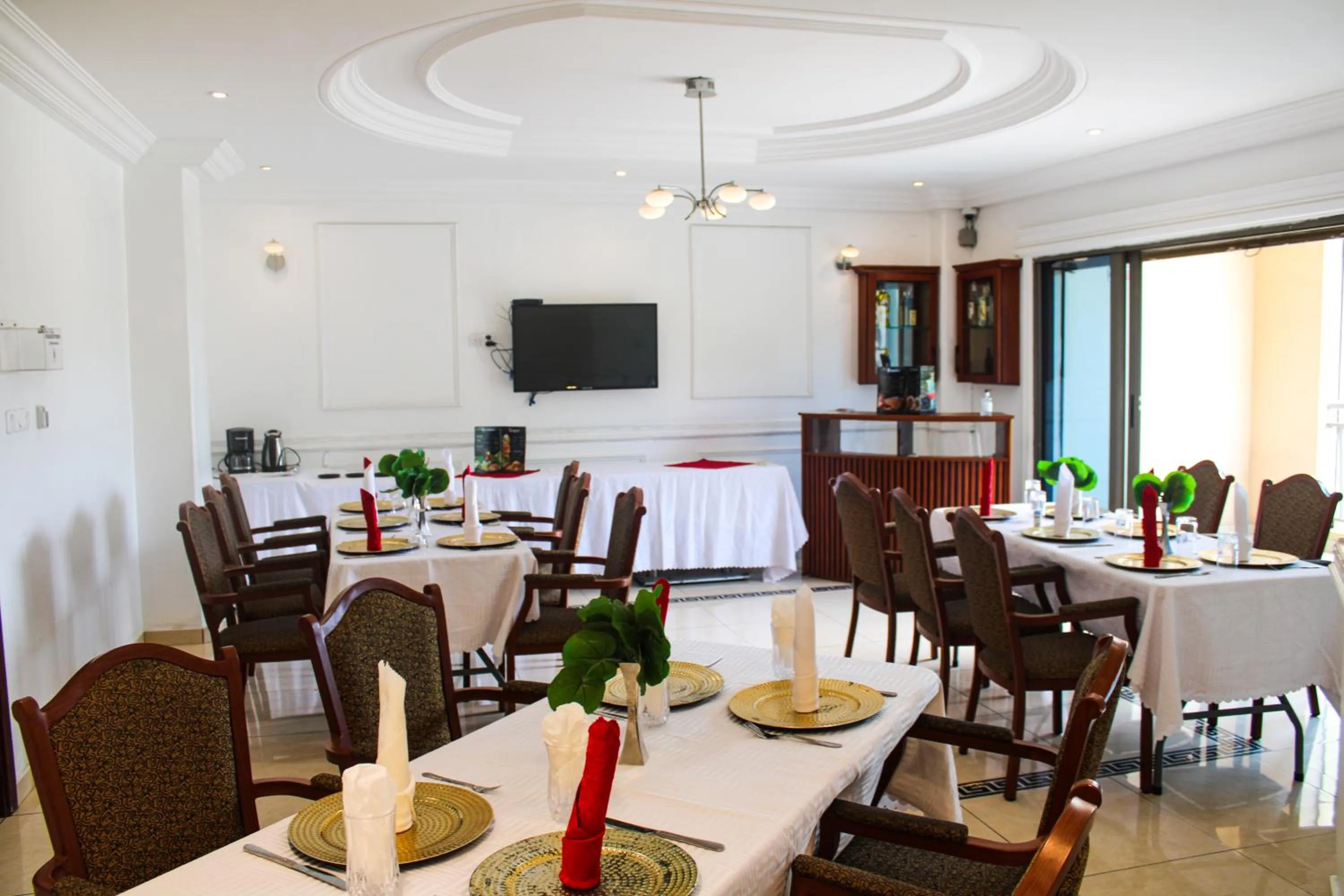 Breakfast in Residence Le Carat Bonapriso