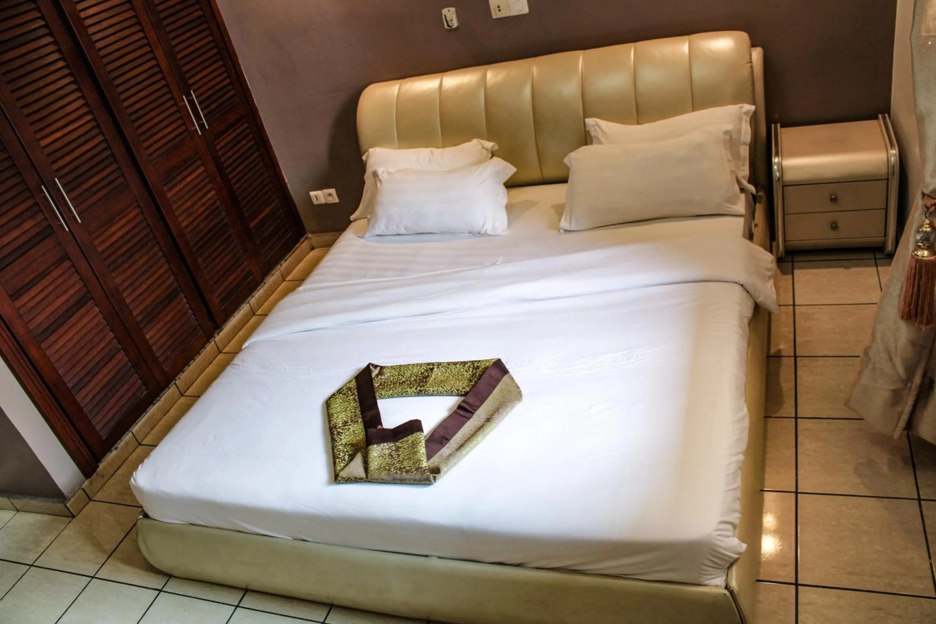 Bed in Residence Le Carat Bonapriso