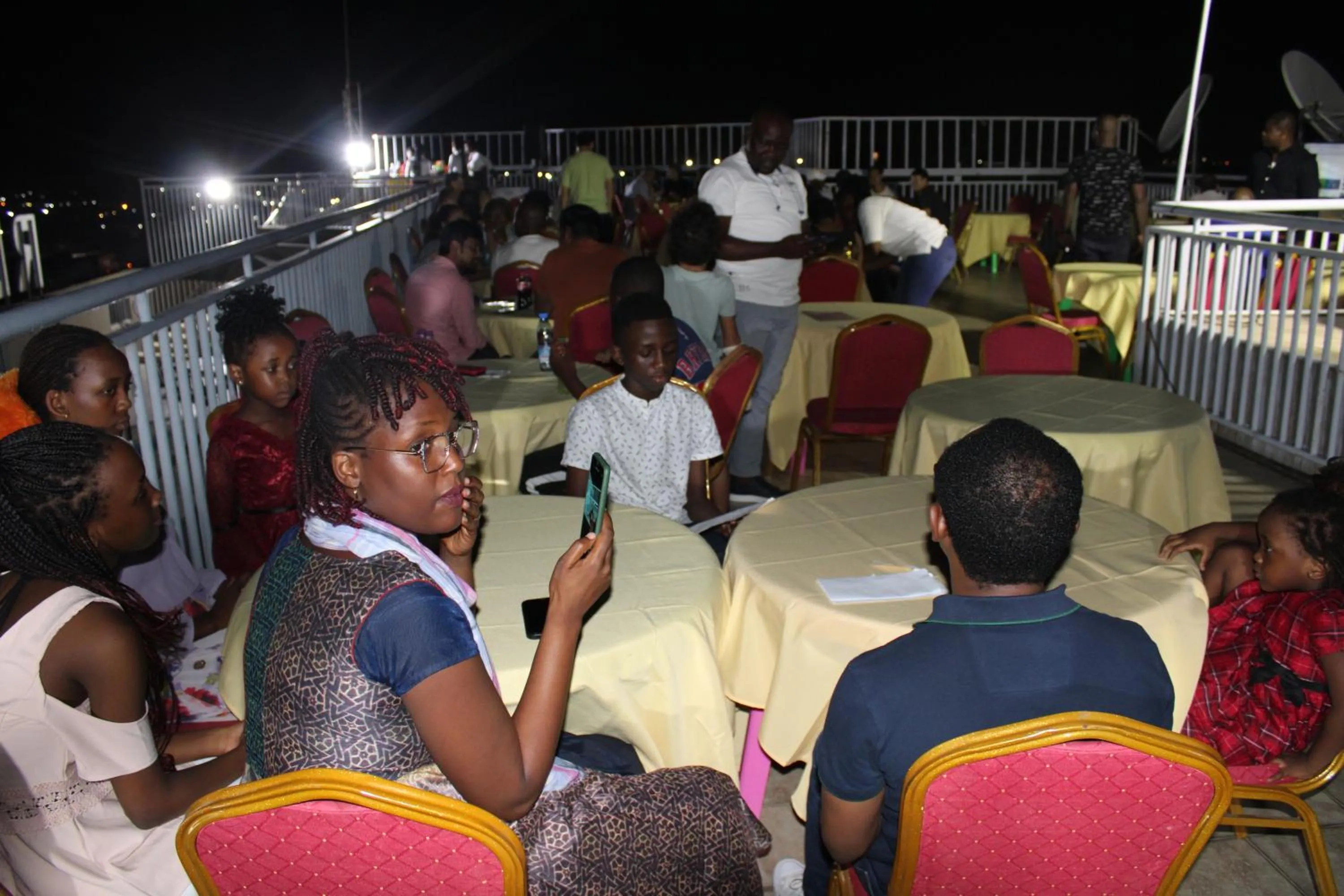 Karaoke in Residence Le Carat Bonapriso