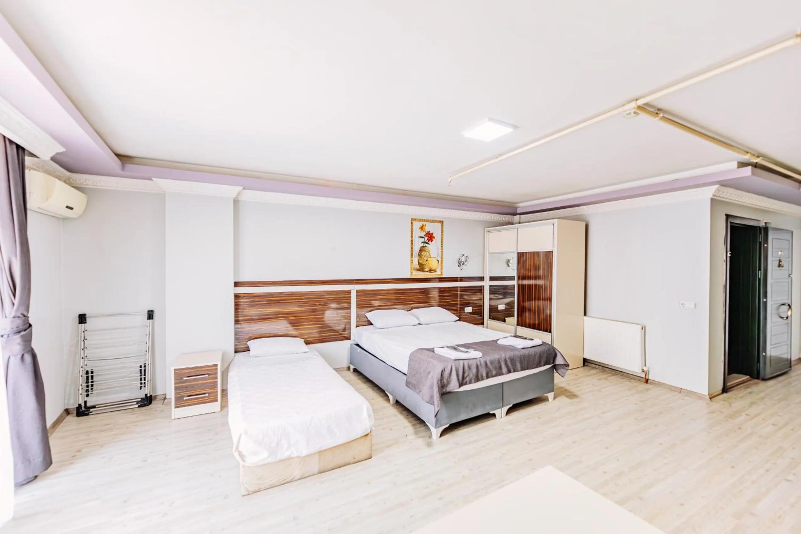 Diamond Suites Residence