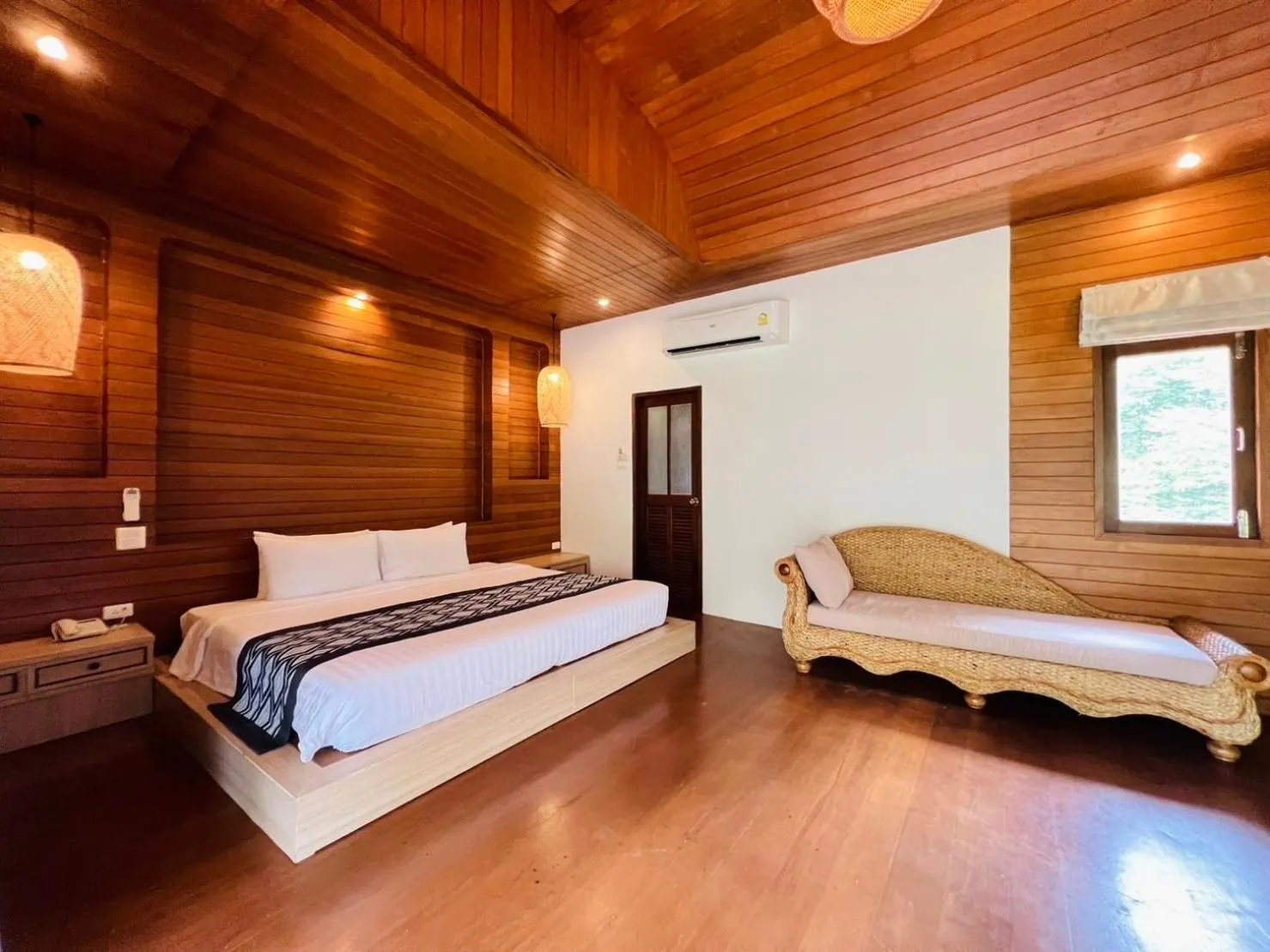 Bed in Baan Taranya Koh Yao Yai Resort