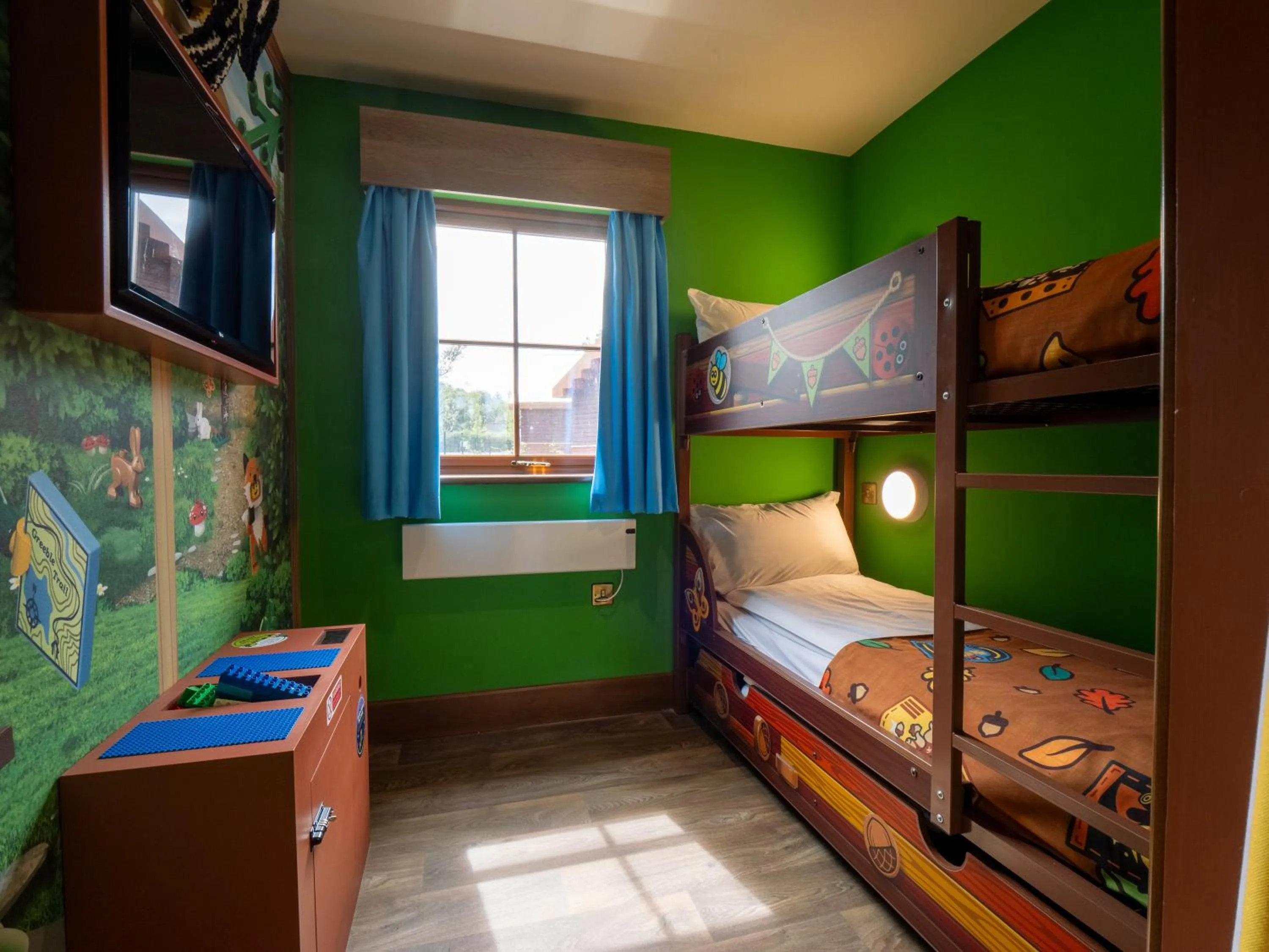 bunk bed, Bed in LEGOLAND(R) Windsor Resort