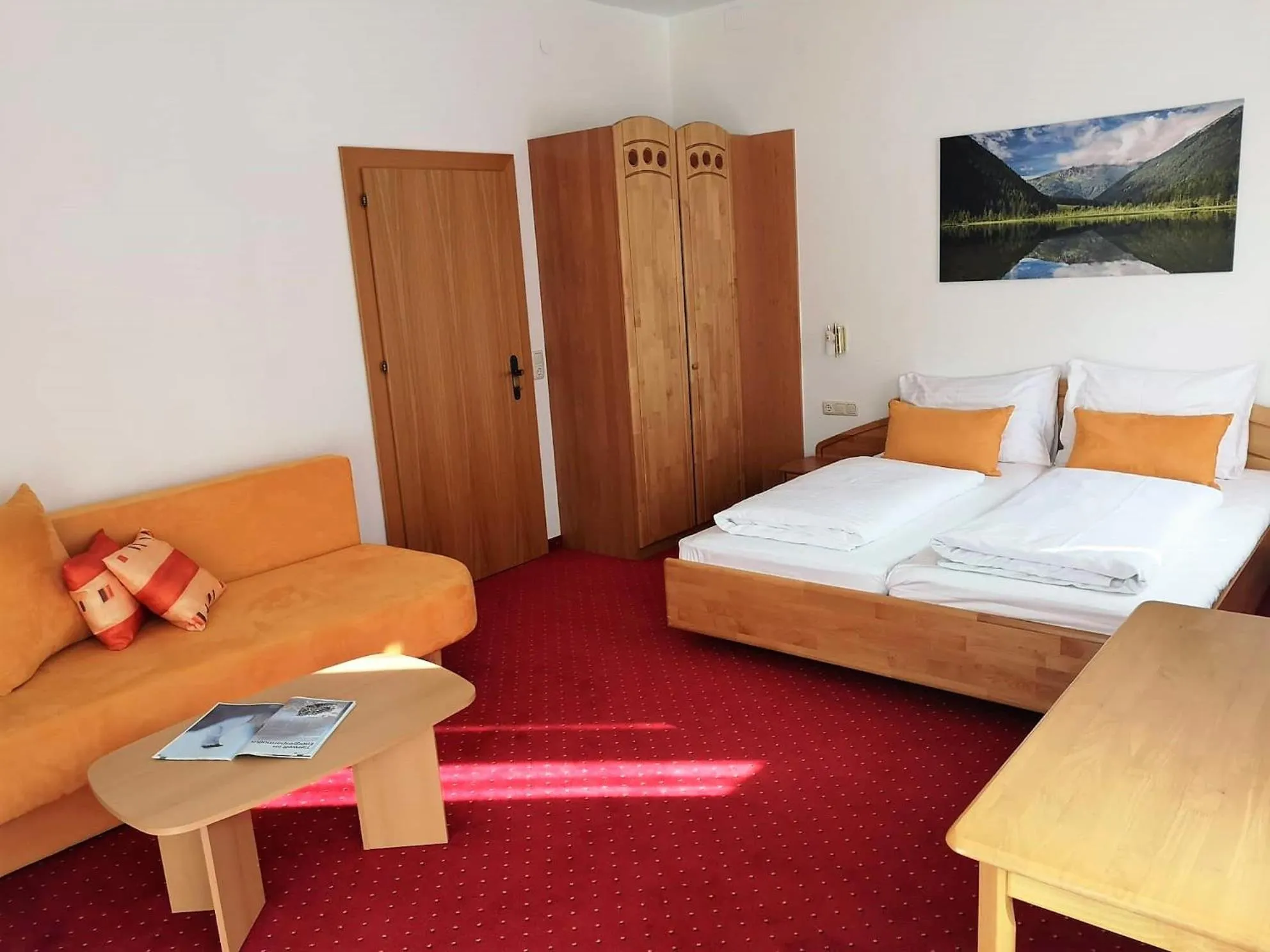 Photo of the whole room in Hotel Rupertihaus