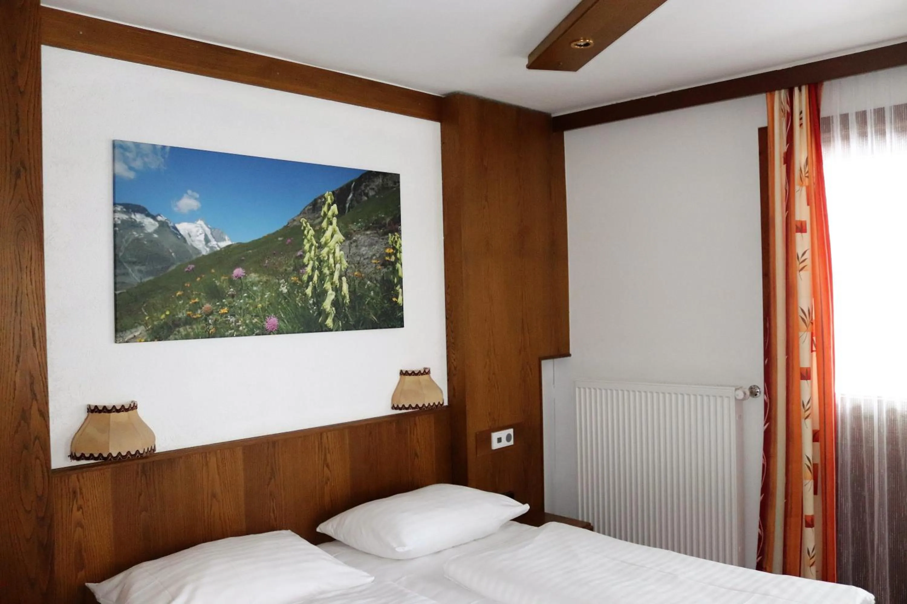 Photo of the whole room in Hotel Rupertihaus