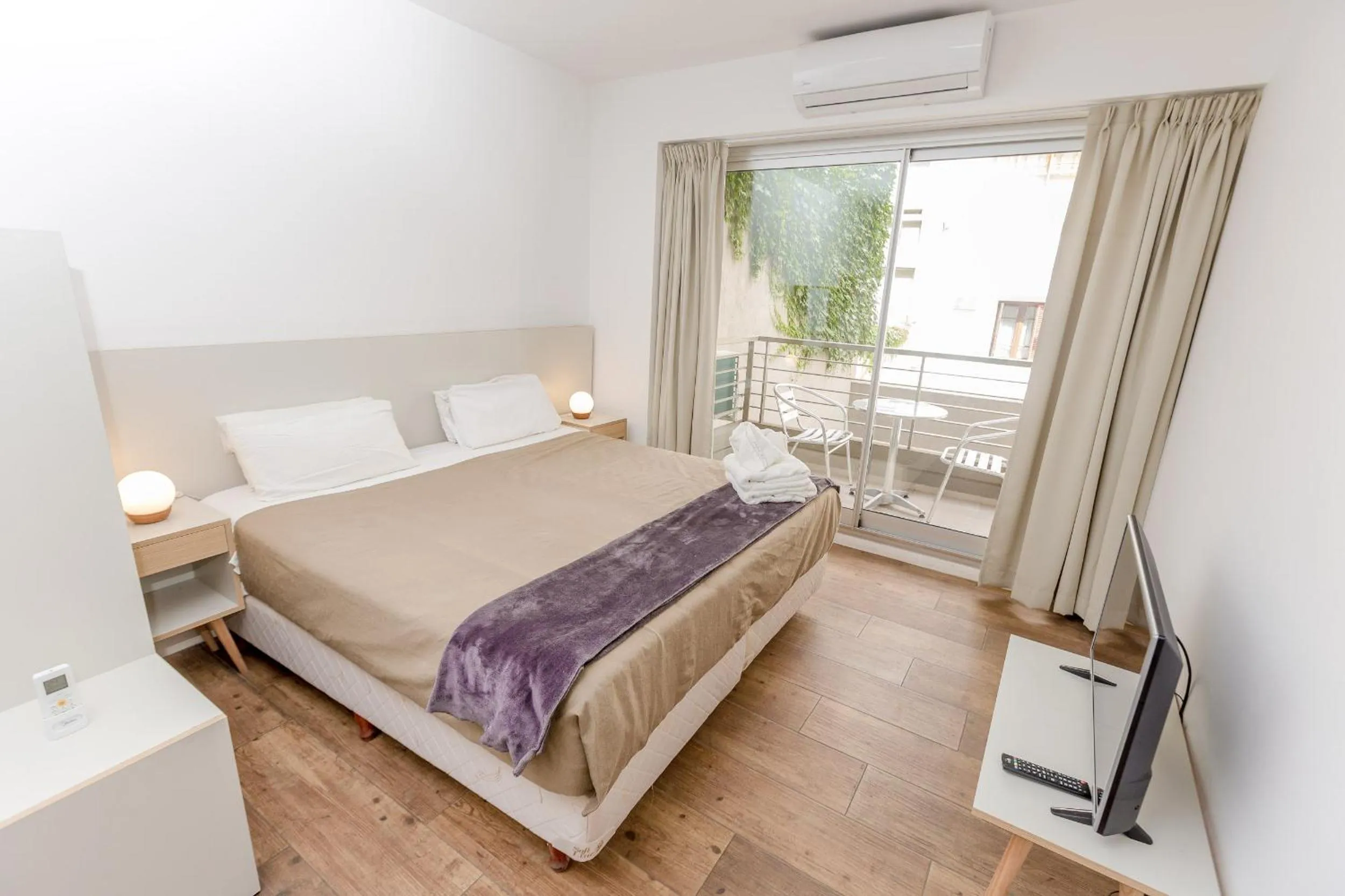 Bed in Babel Belgrano