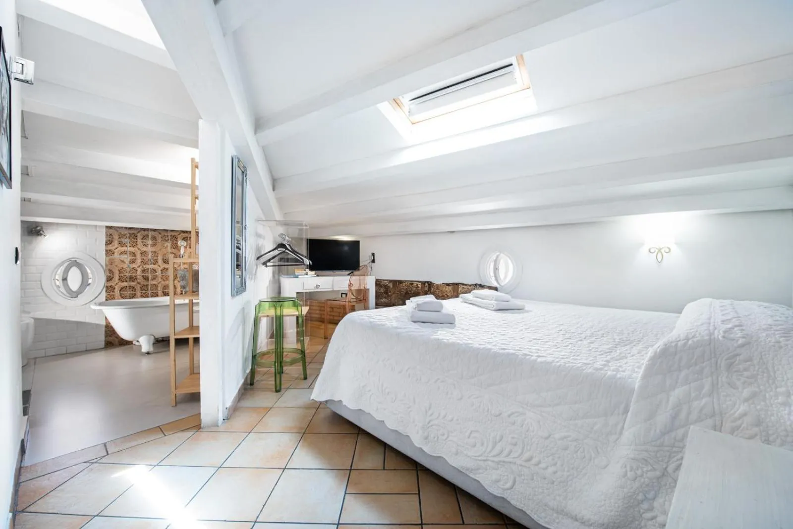 Bed in Porta di Castro Hotel & SPA