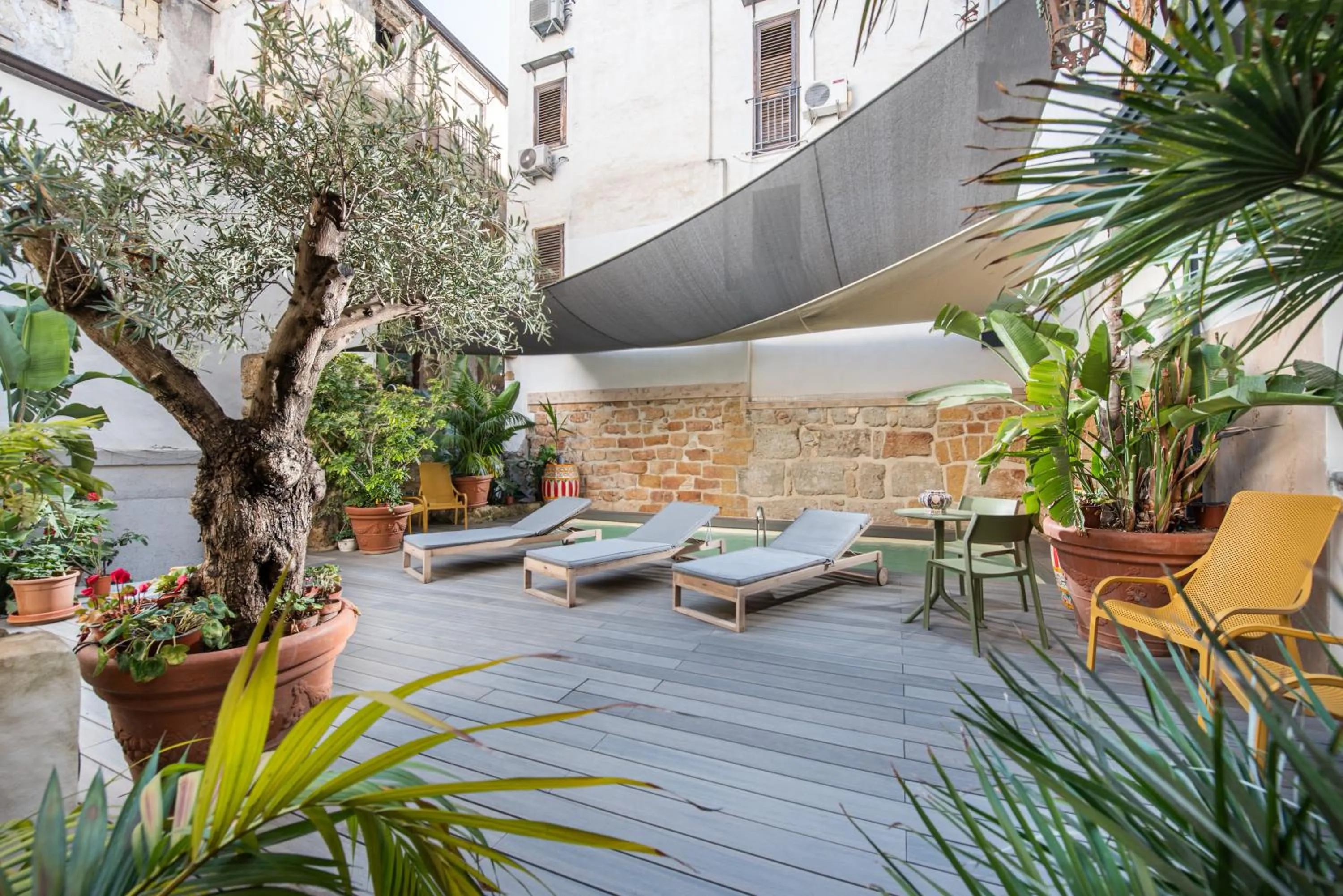 Swimming pool in Porta di Castro Hotel & SPA