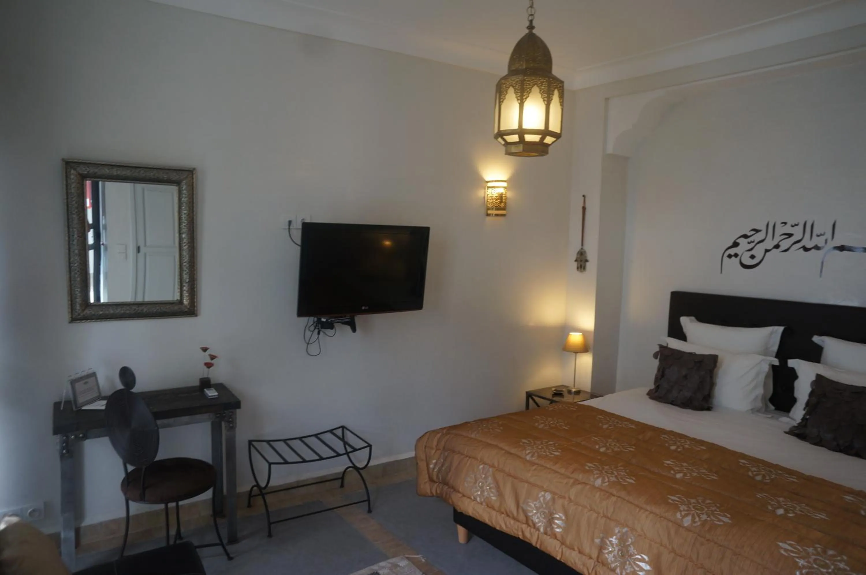 Bedroom, Bed in Riad Shanima SPA Marrakech