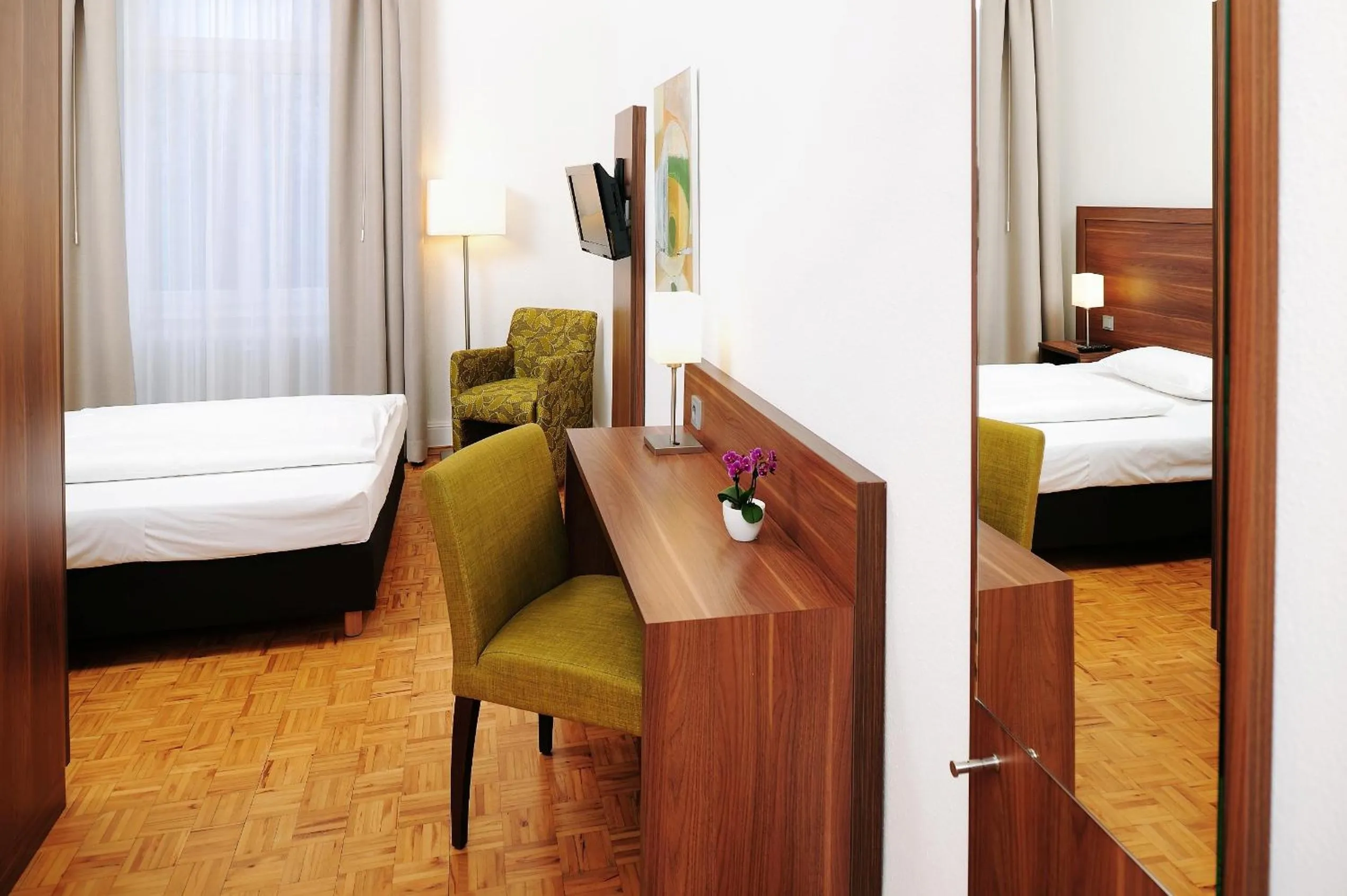 Photo of the whole room, Bed in Bildungshaus St. Bernhard - Wohnen und Tagen