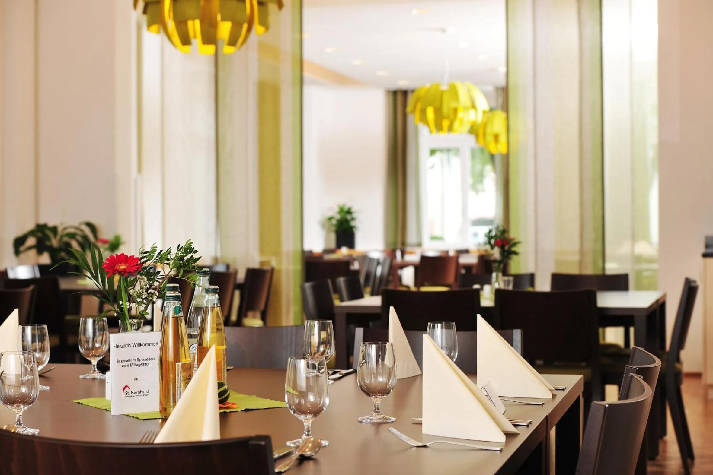 Restaurant/places to eat in Bildungshaus St. Bernhard - Wohnen und Tagen