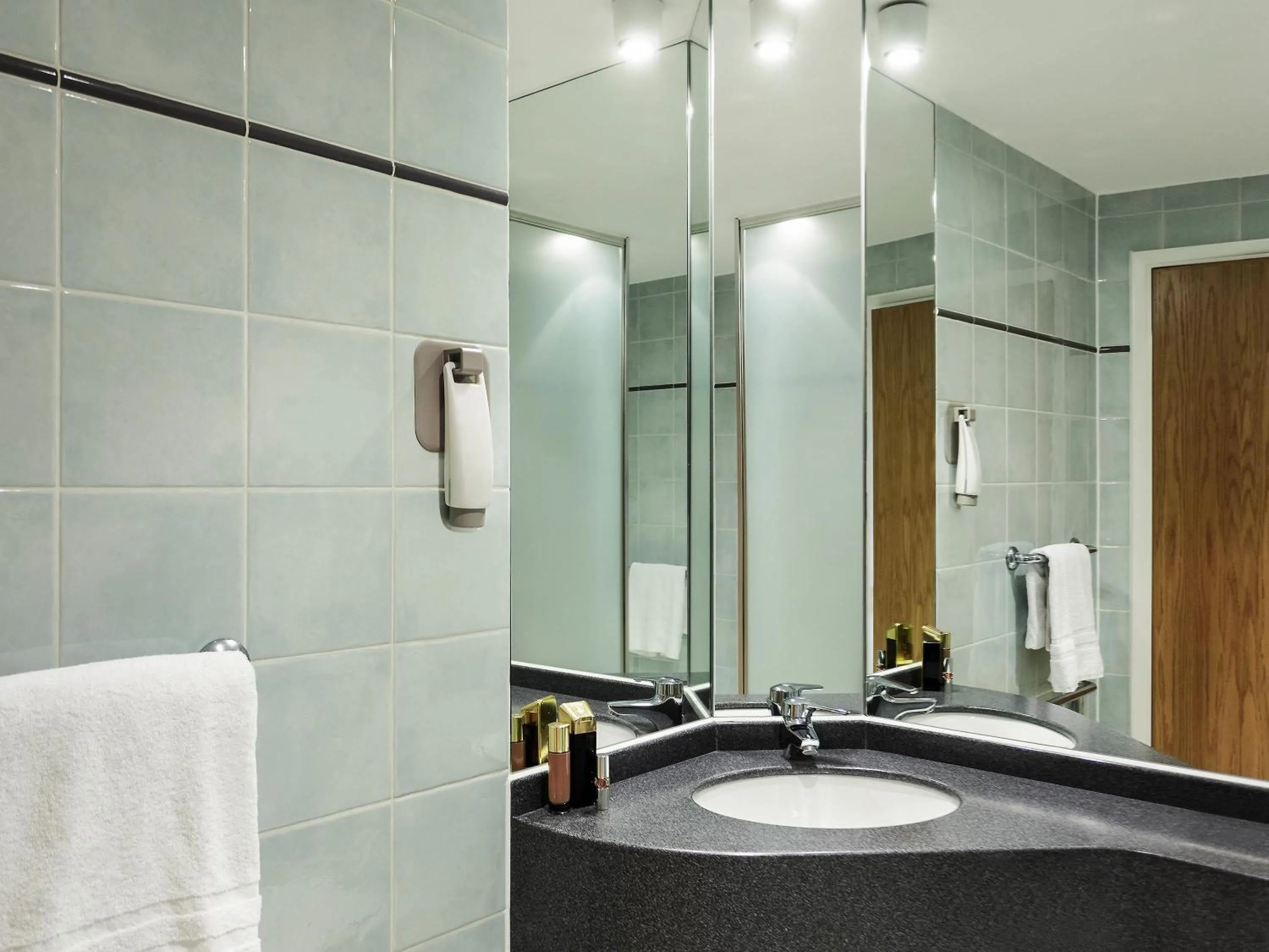 Bedroom in ibis Hotel Northampton Centre