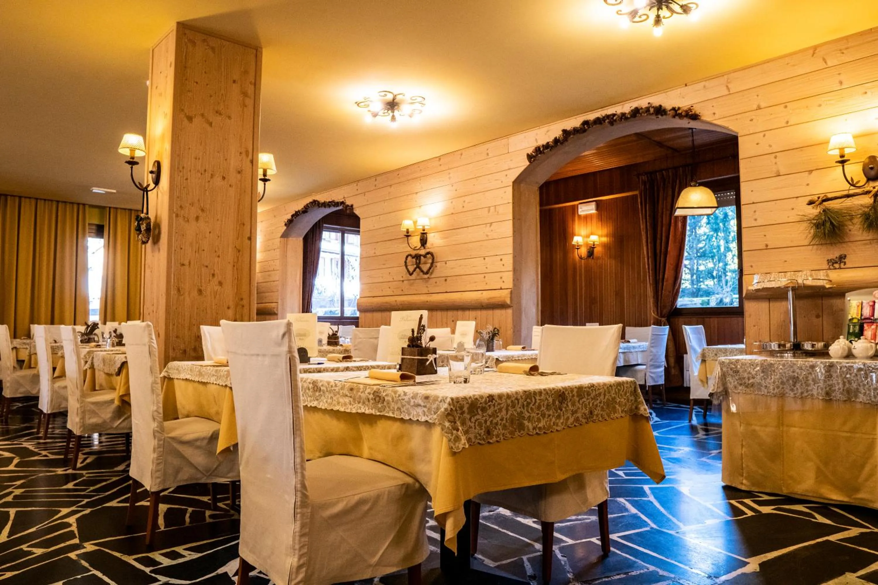 Dining area in Hotel Bellavista