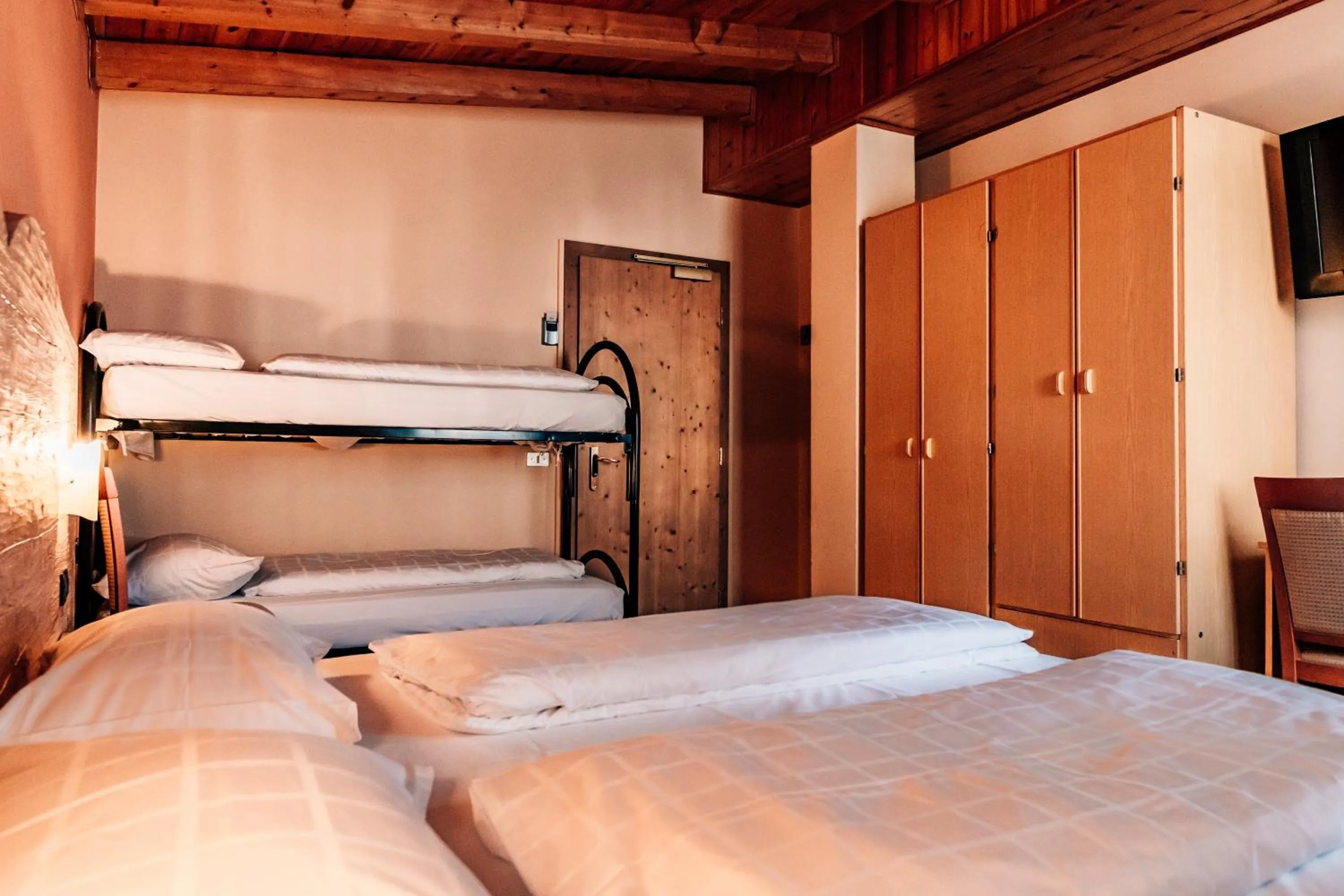 bunk bed in Hotel Bellavista