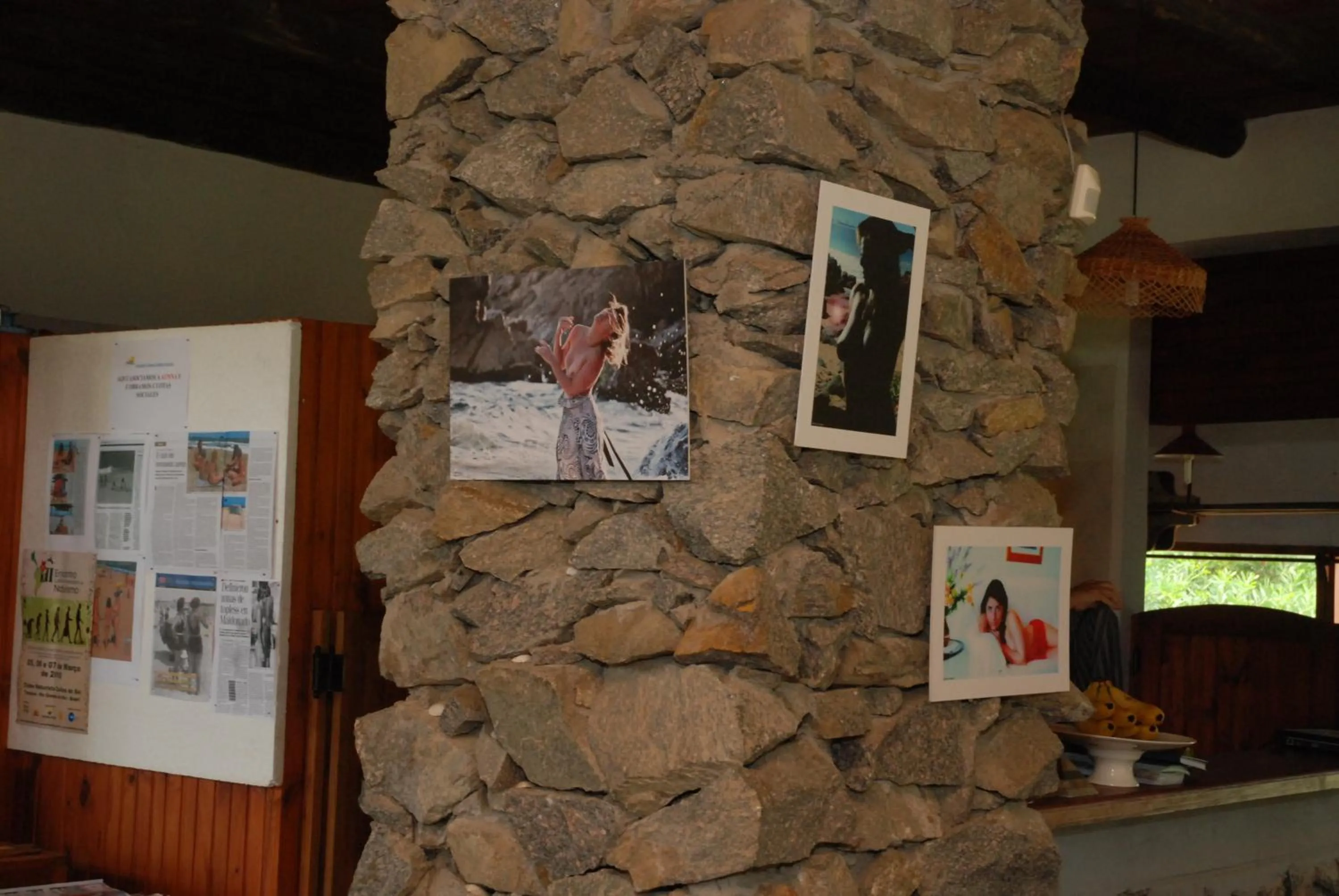 Lounge or bar in Hotel El Refugio nudista naturista opcional