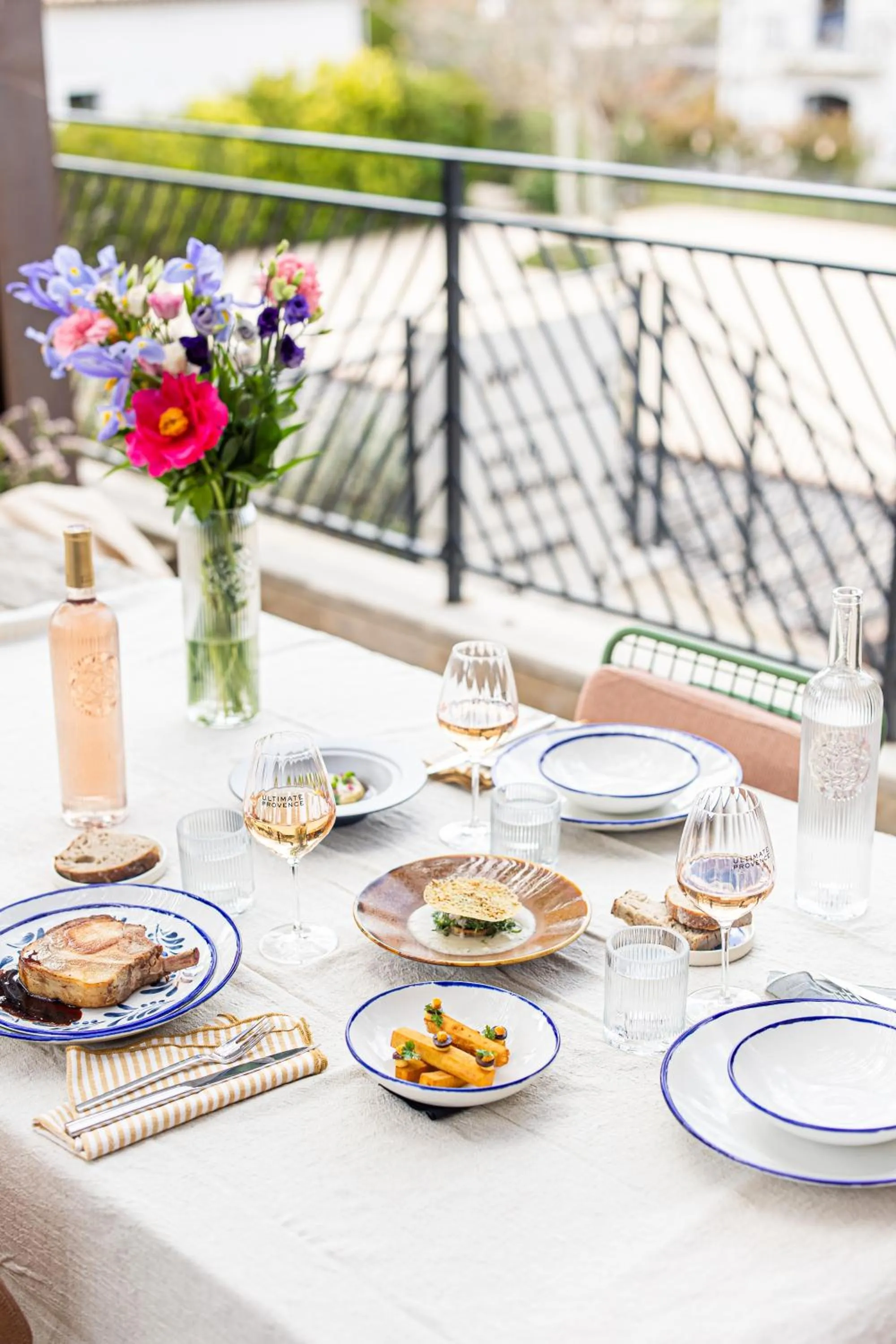 Food and drinks in Ultimate Provence Hotel & Spa