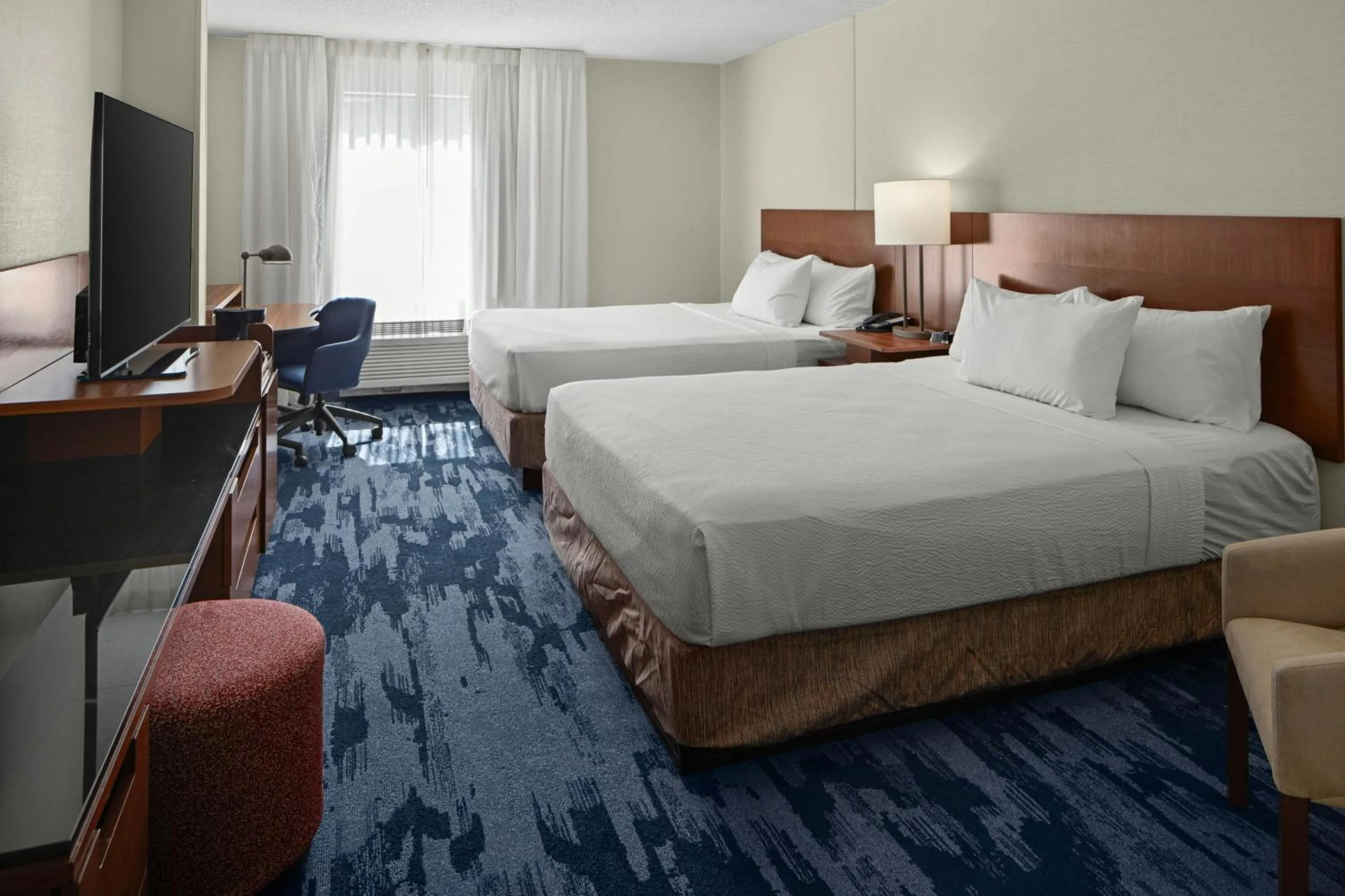 Photo of the whole room, Bed in Fairfield Inn & Suites by Marriott Lynchburg Liberty University