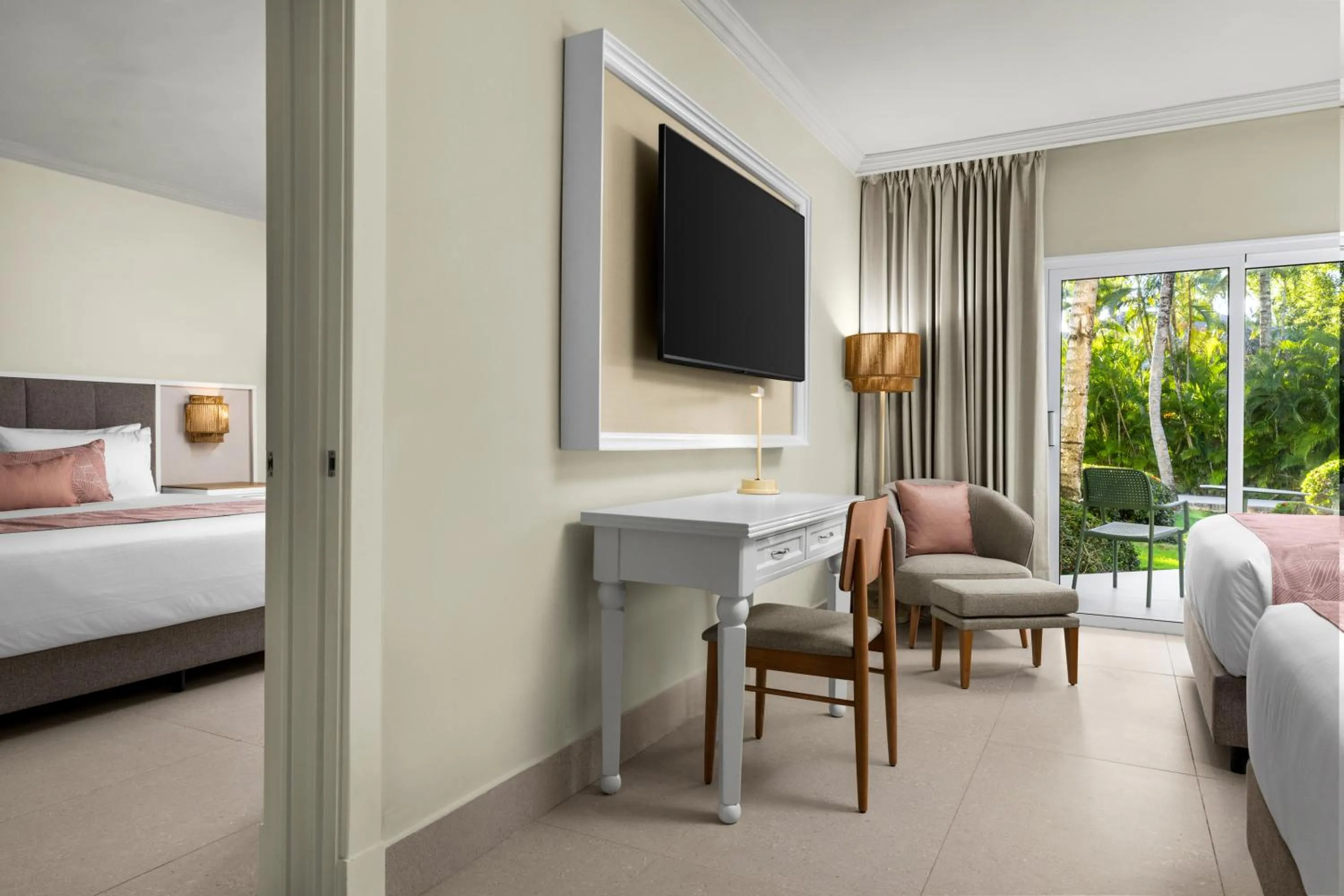 Bed in Wyndham Alltra Punta Cana All Inclusive Resort