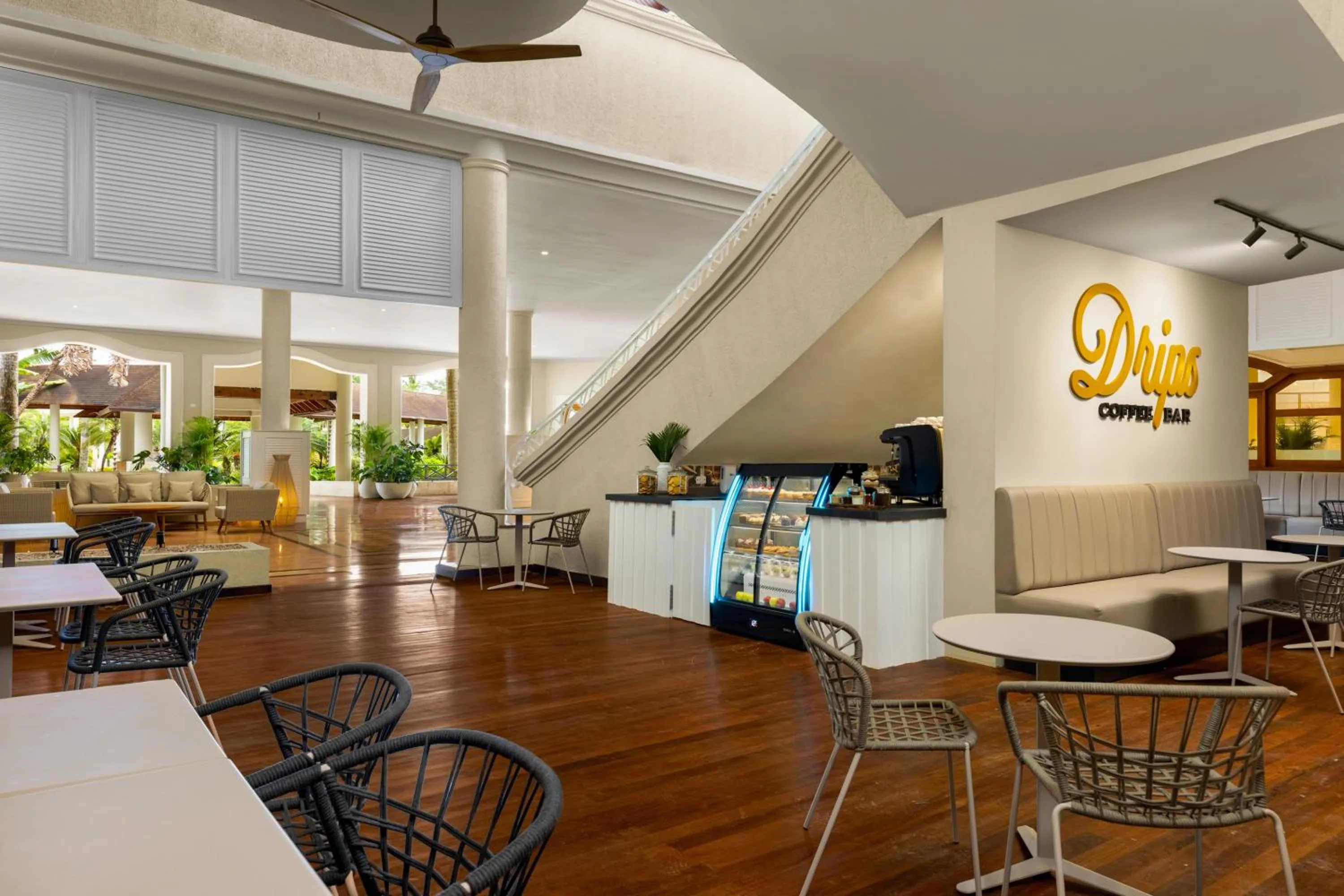 Lobby or reception in Wyndham Alltra Punta Cana All Inclusive Resort