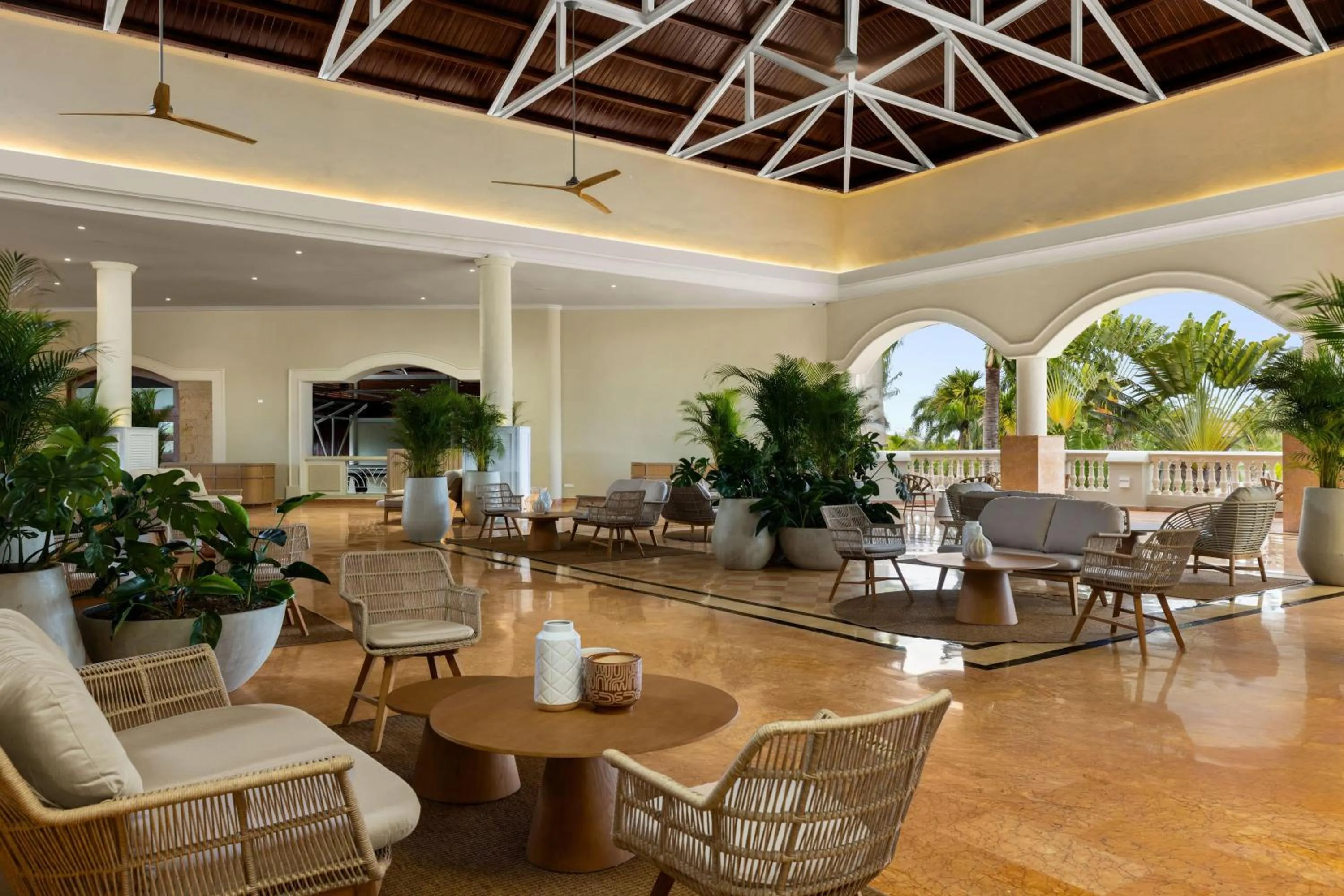 Lobby or reception in Wyndham Alltra Punta Cana All Inclusive Resort