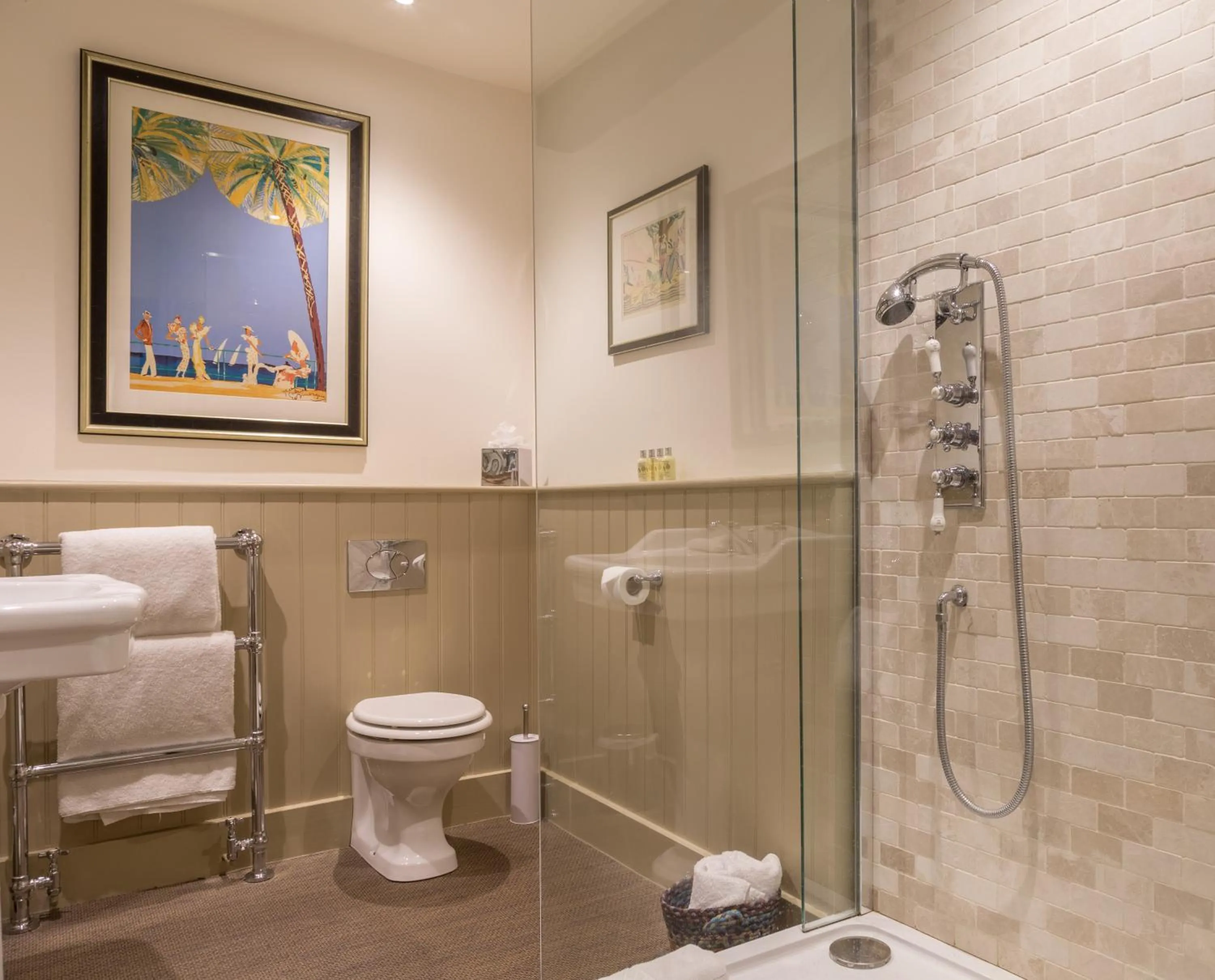 Shower in Old Swan & Minster Mill