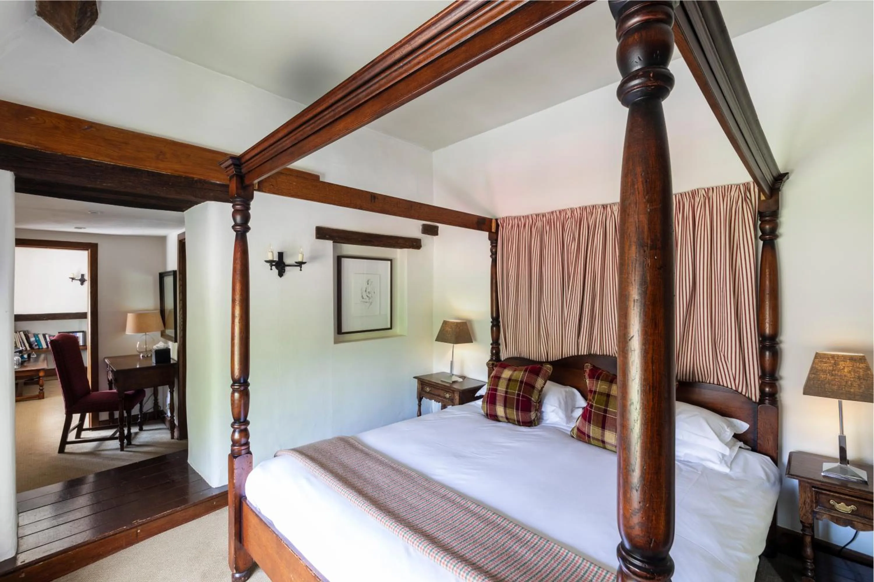 Bed in Old Swan & Minster Mill