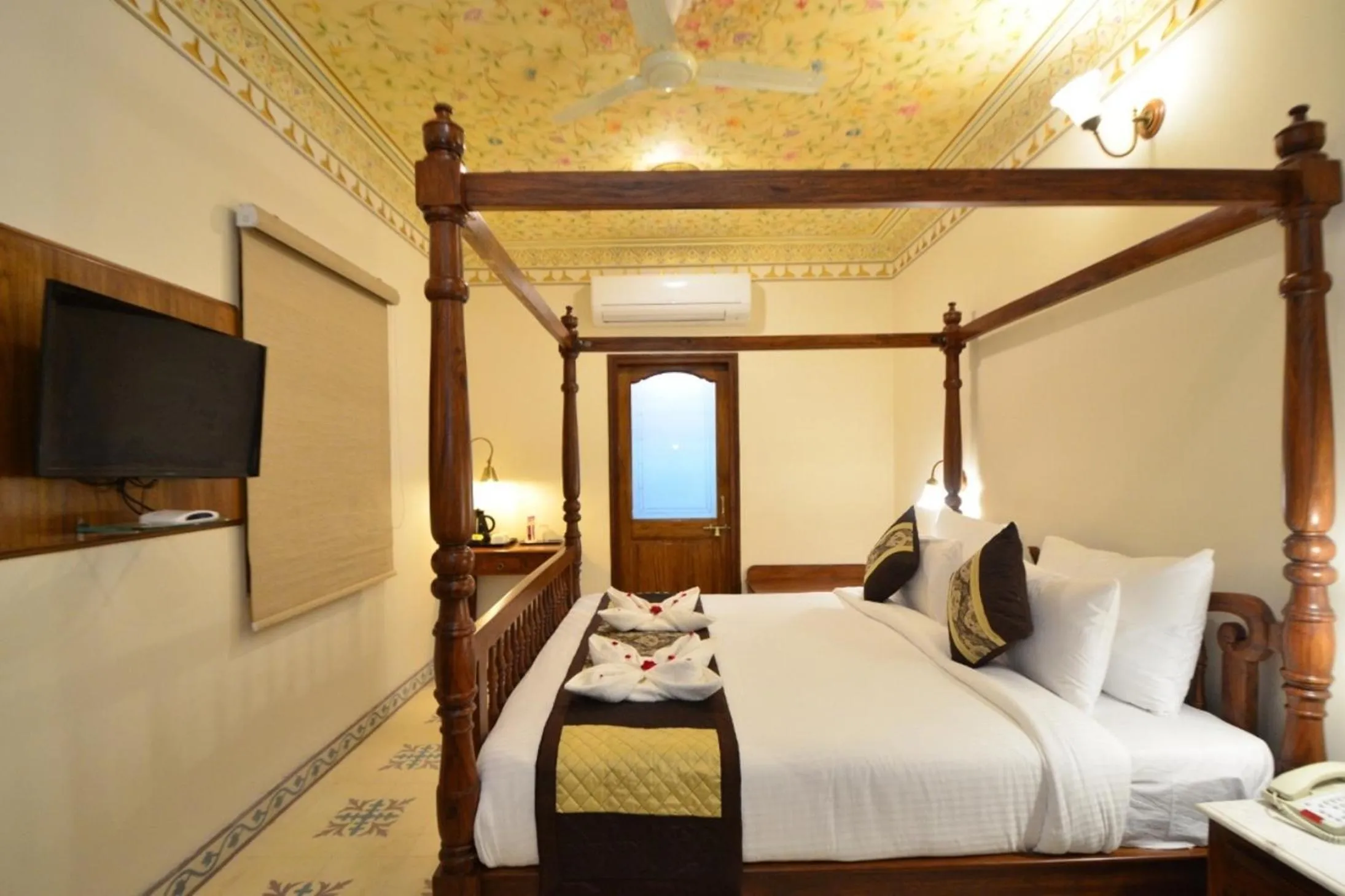 Bedroom, Bed in Nirbana Palace - A Heritage Hotel and Spa