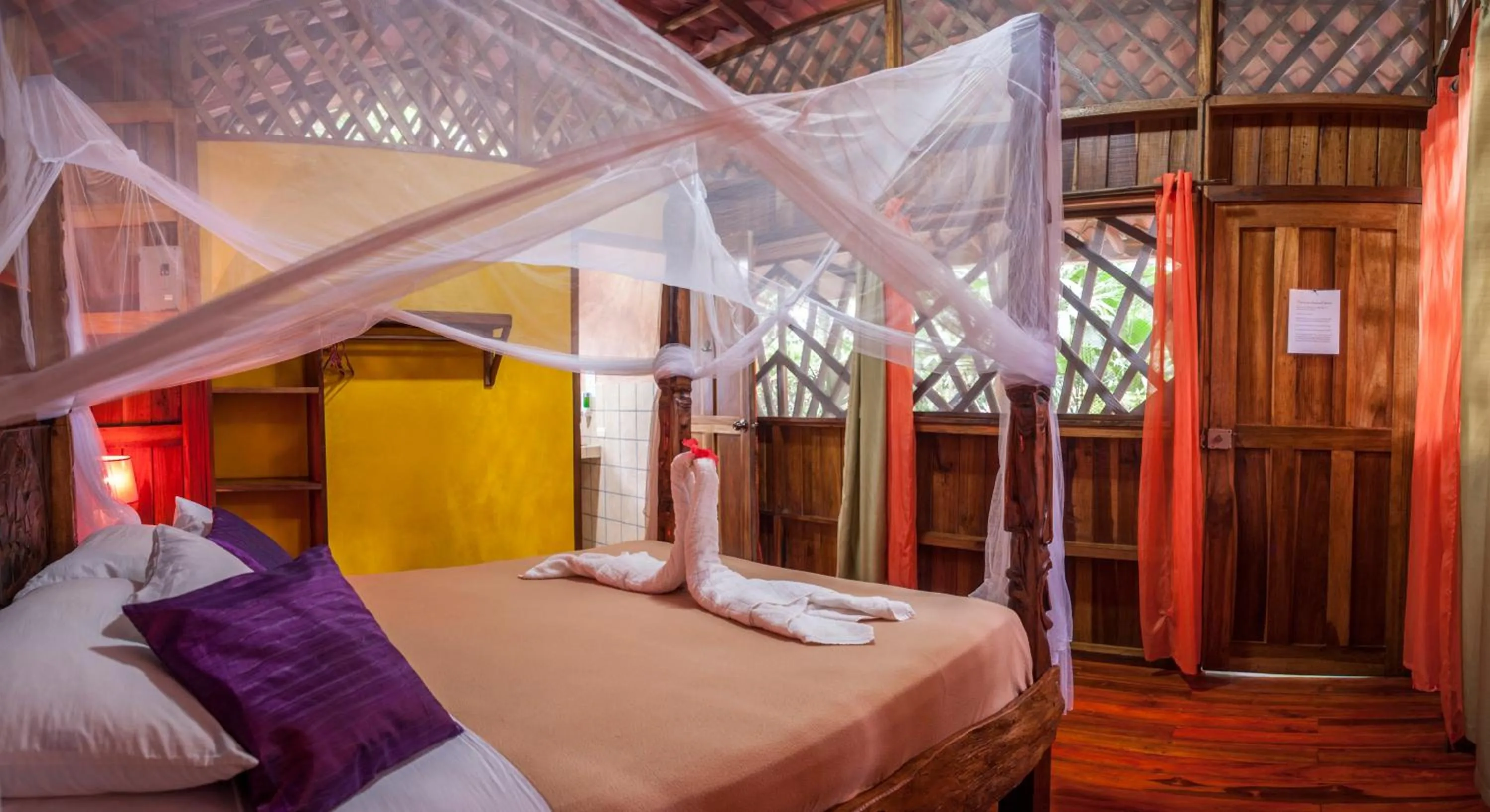 Bedroom, Bed in Tierra de Sueños Lodge & Wellness Center