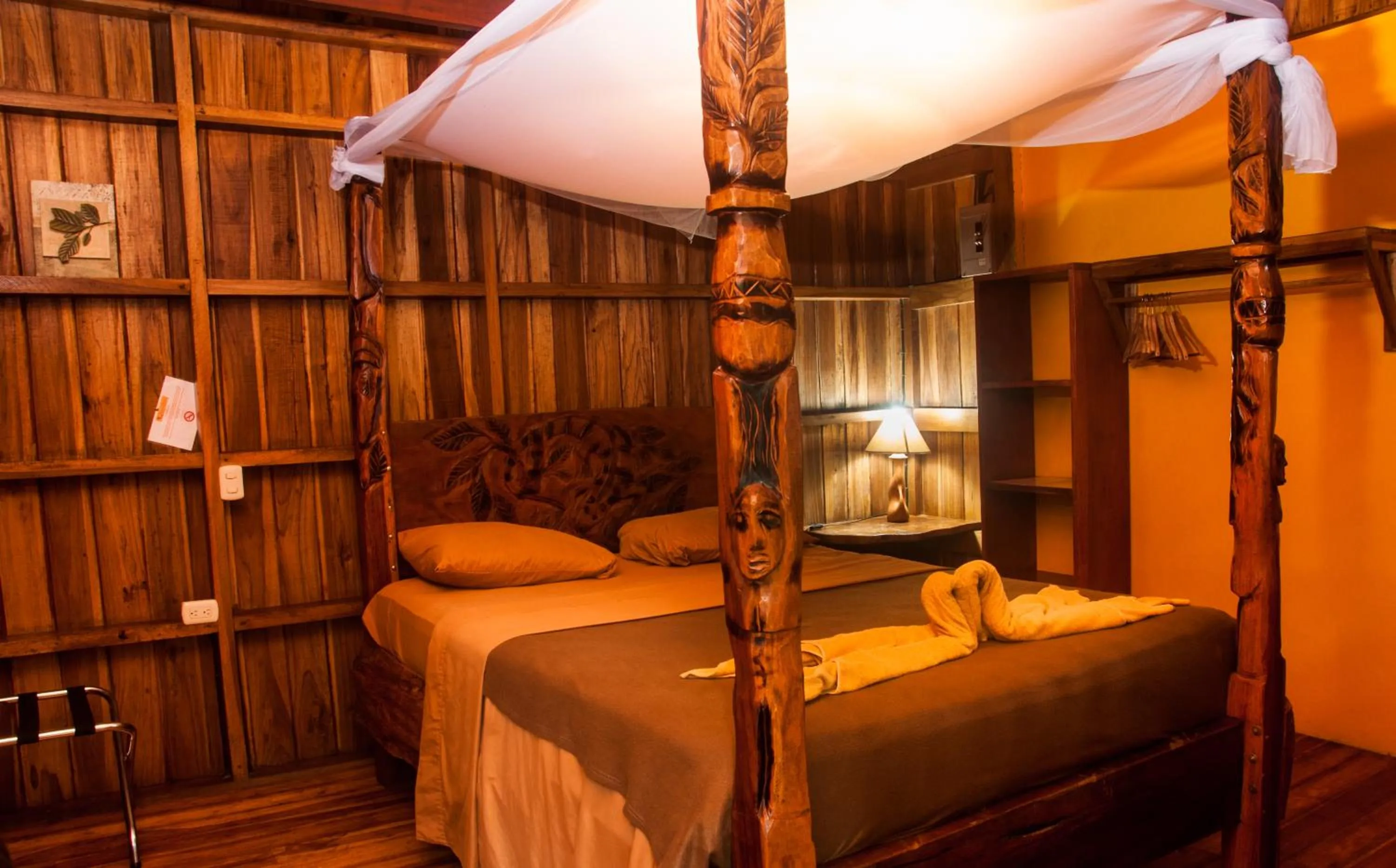 Bedroom, Bed in Tierra de Sueños Lodge & Wellness Center