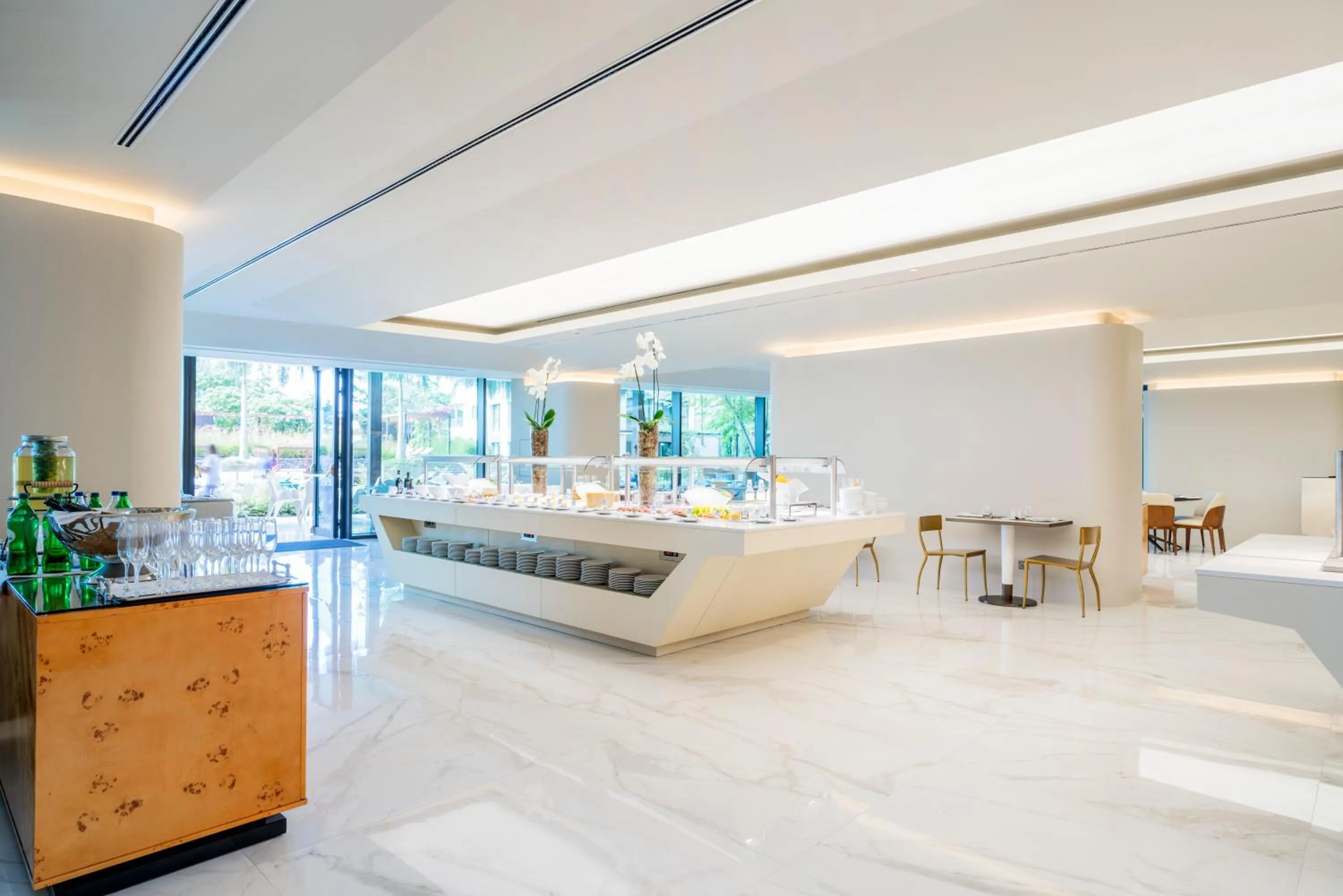 Restaurant/places to eat in Savoy Palace - The Leading Hotels of the World - Savoy Signature