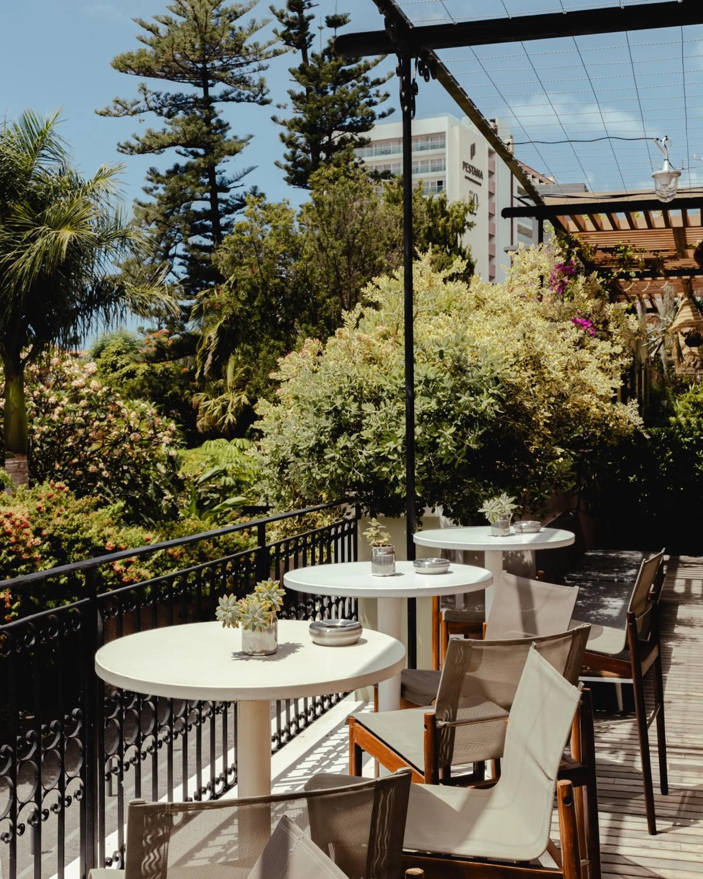 Restaurant/places to eat in Savoy Palace - The Leading Hotels of the World - Savoy Signature