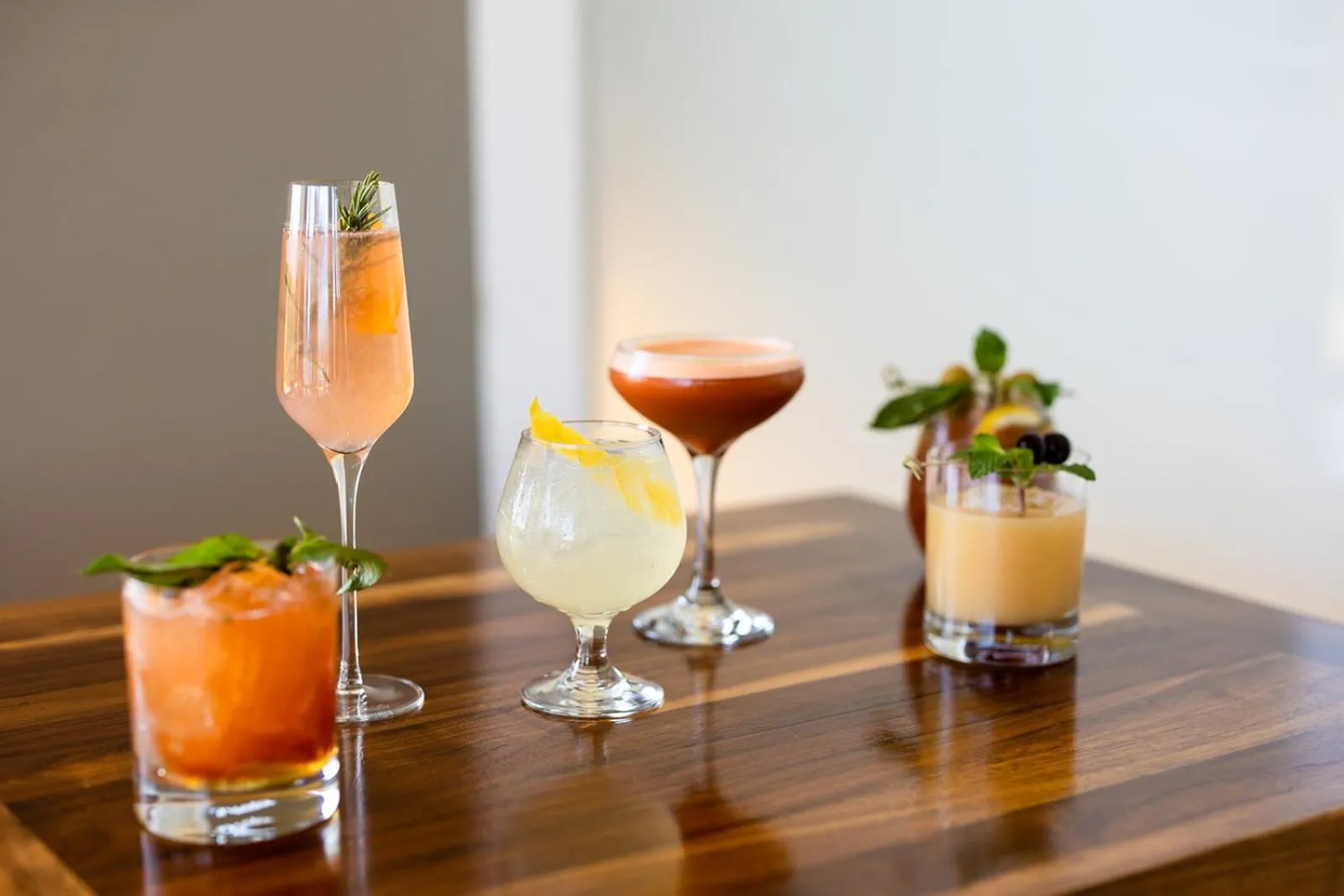 Food and drinks in Friday Harbor House